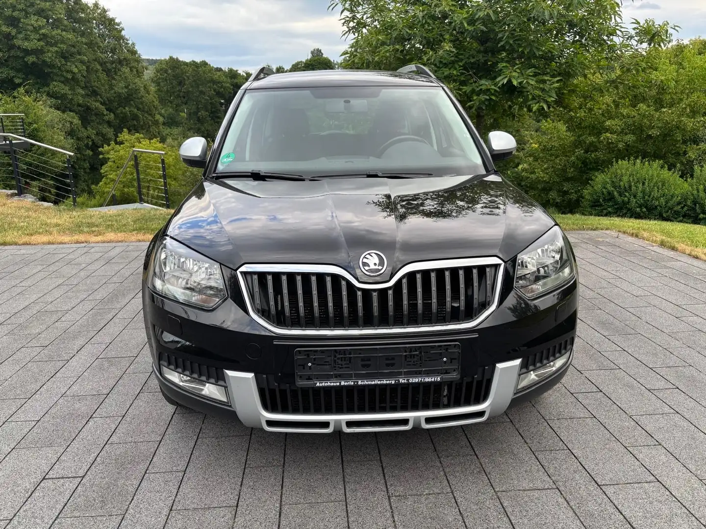 Skoda Yeti Ambition Outdoor Schwarz - 1