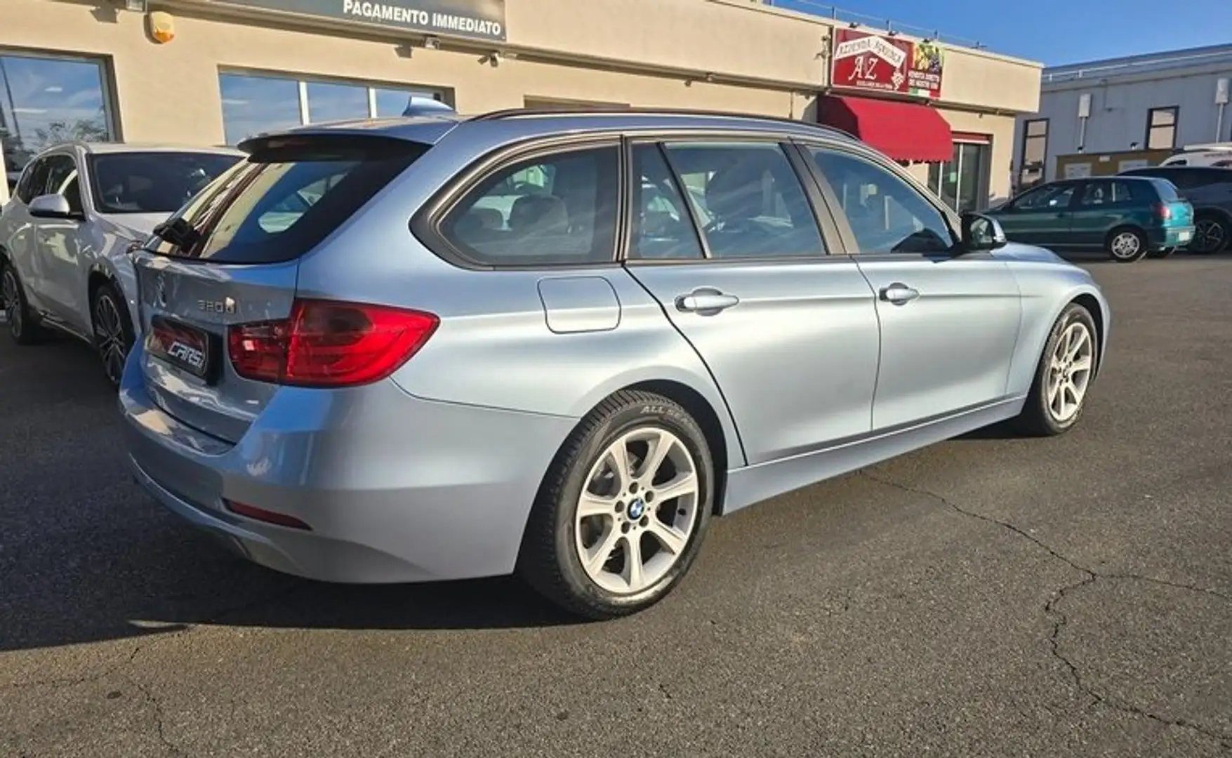 BMW 320 d Touring PERMUTE Blu/Azzurro - 2