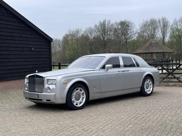 Rolls-Royce Phantom V12 2003 57.966 km
