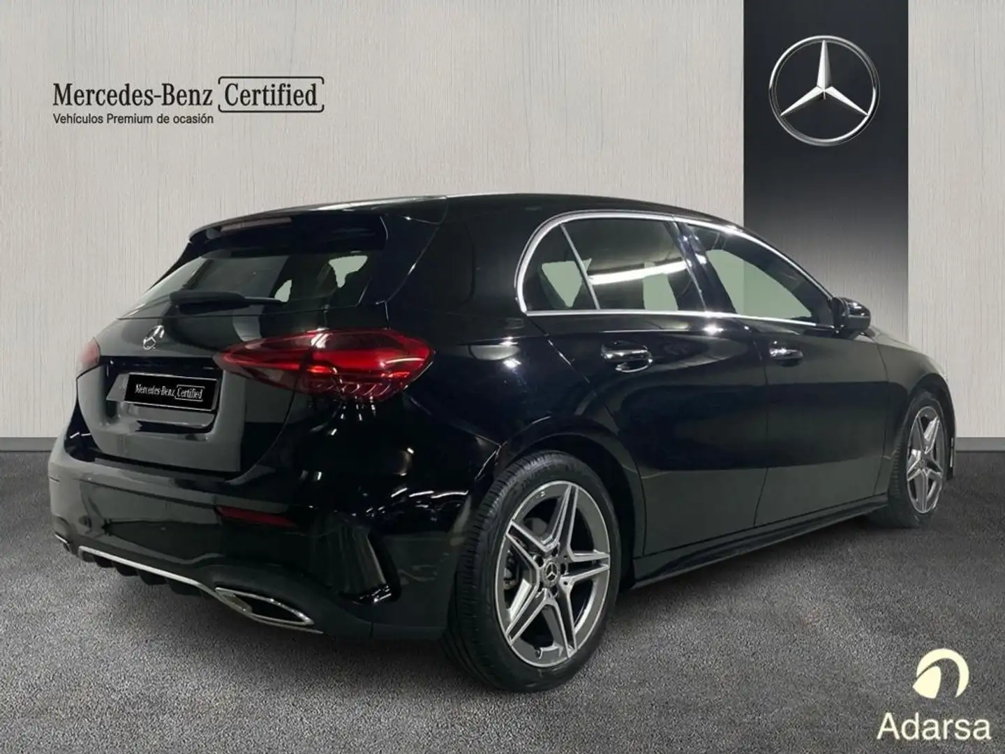 Mercedes-Benz A 180 AMG Line - 2