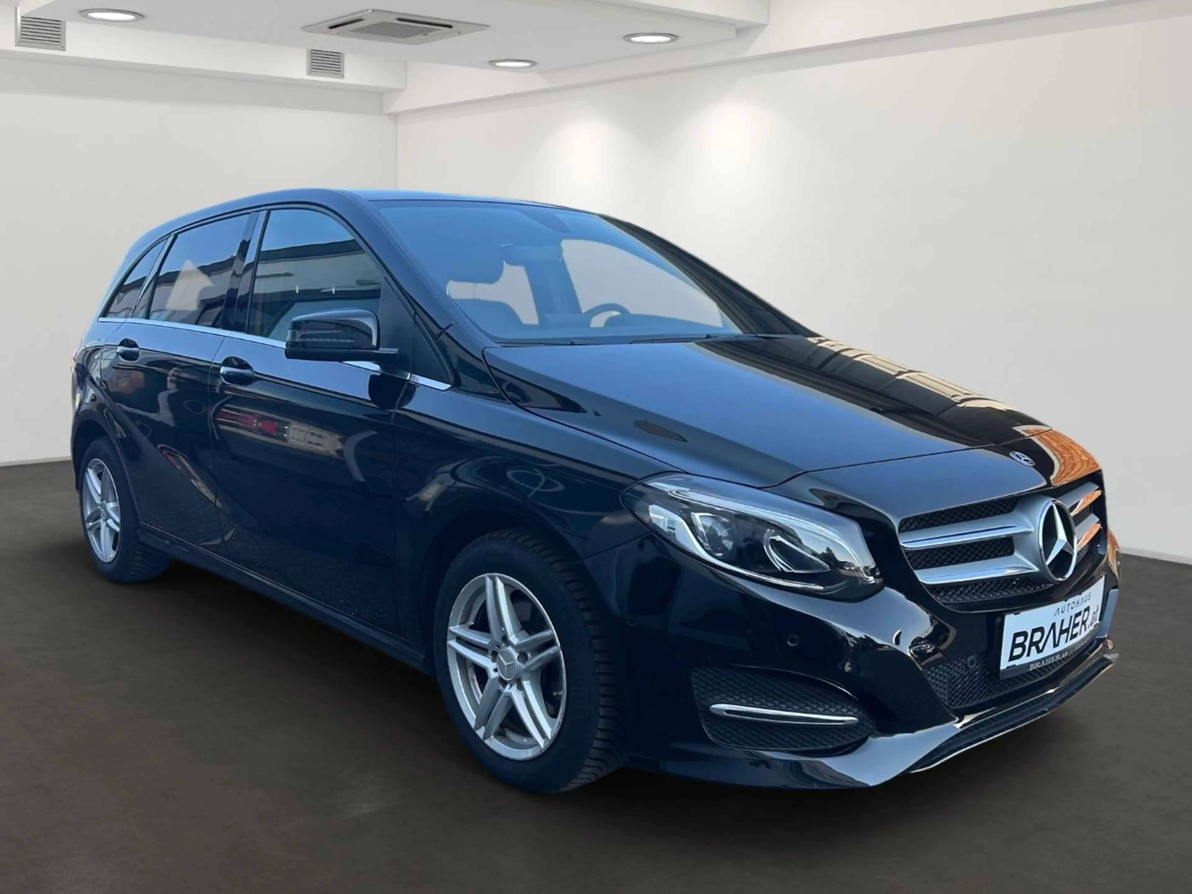 Mercedes-Benz B 200 d Austria Edition Urban AHK PTS Shz LED — photo 3