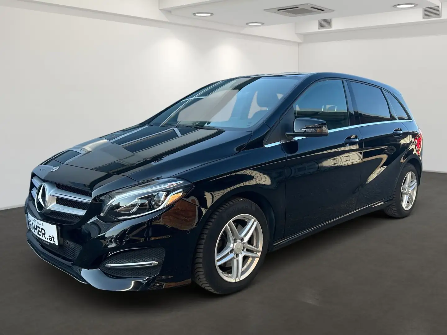 Mercedes-Benz B 200 d Austria Edition Urban AHK PTS Shz LED Schwarz - 2
