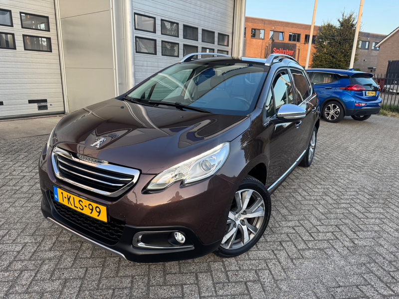 Peugeot 2008 1.6 VTi Féline Panodak,Trkhaak, Alcantara — photo 4