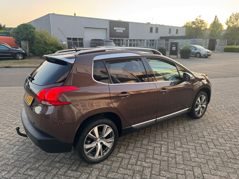 Peugeot 2008 1.6 VTi Féline Panodak,Trkhaak, Alcantara — photo 10
