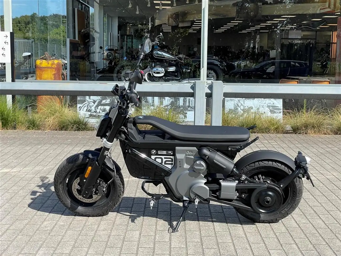 BMW CE 02 -SCHOKKEND MOOIE OCCASSIE Zwart - 2