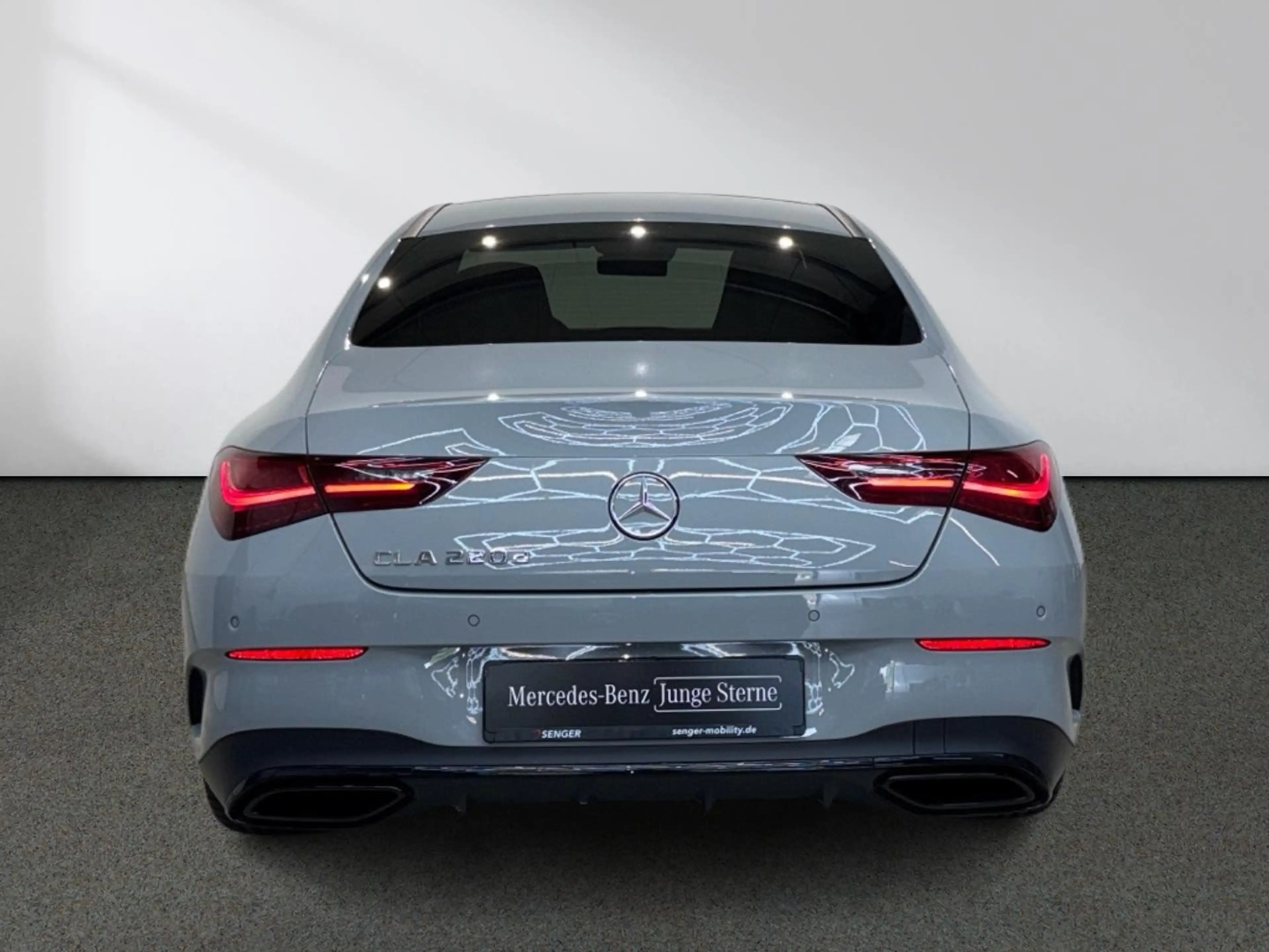 Mercedes-Benz CLA 220 d AMG Night Panorama Ambiente Kamera LED — photo 6
