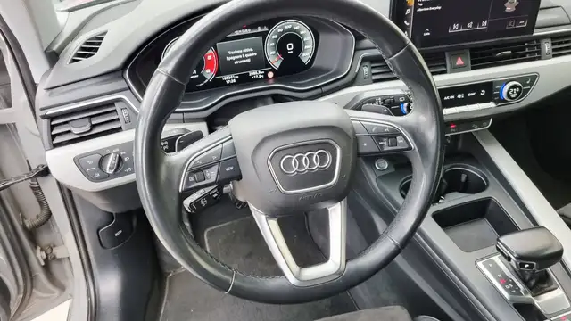 Audi A4 view 8