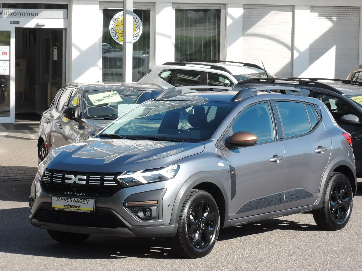 Dacia Sandero TCe 110 Stepway Extreme+ GJR,SHZ,Kamera Grau - 1