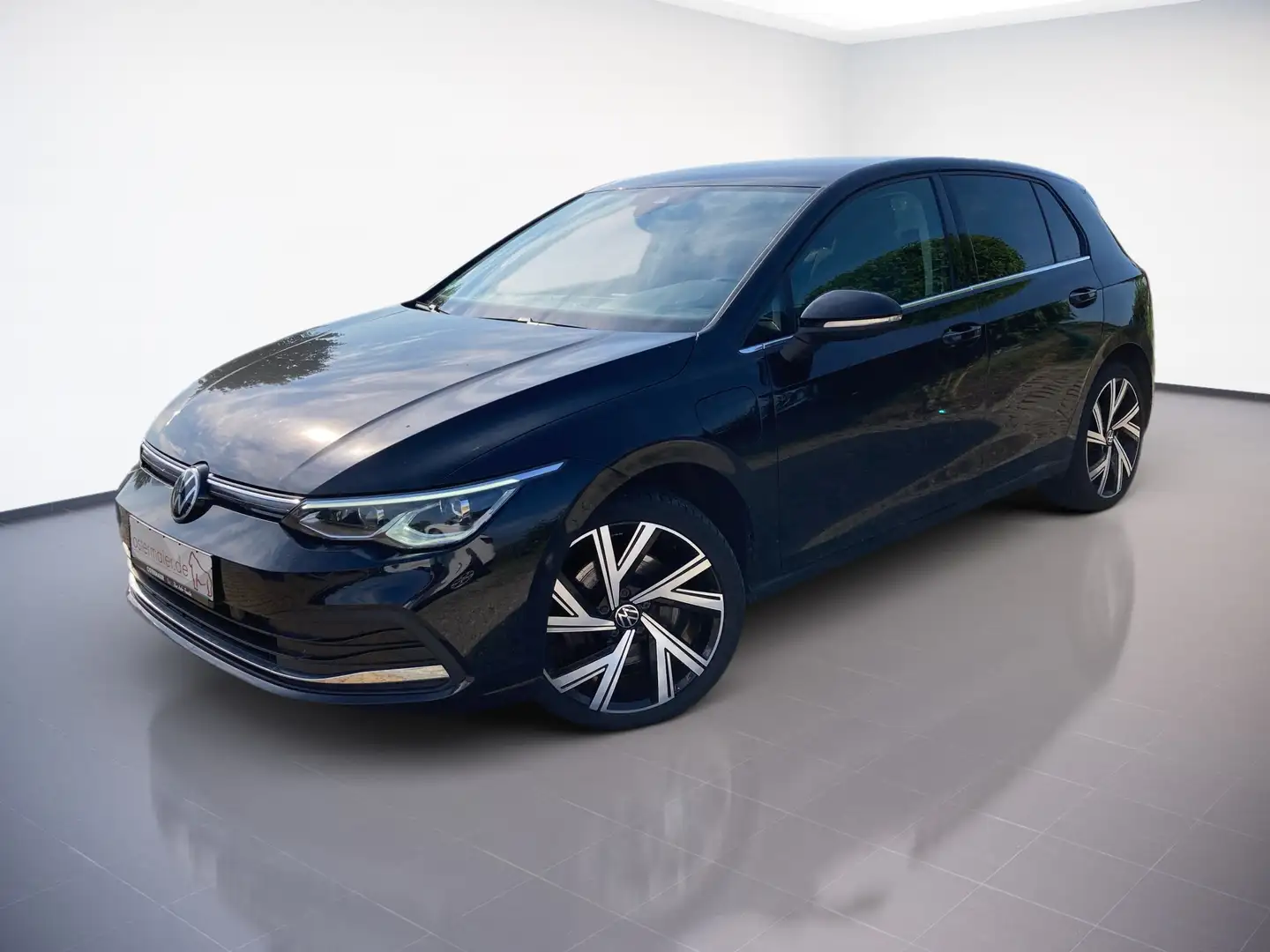 Volkswagen Golf VIII Lim. 1.4eHybrid LightA.DSG.NAV.TravelA.KAM.AH Noir - 2