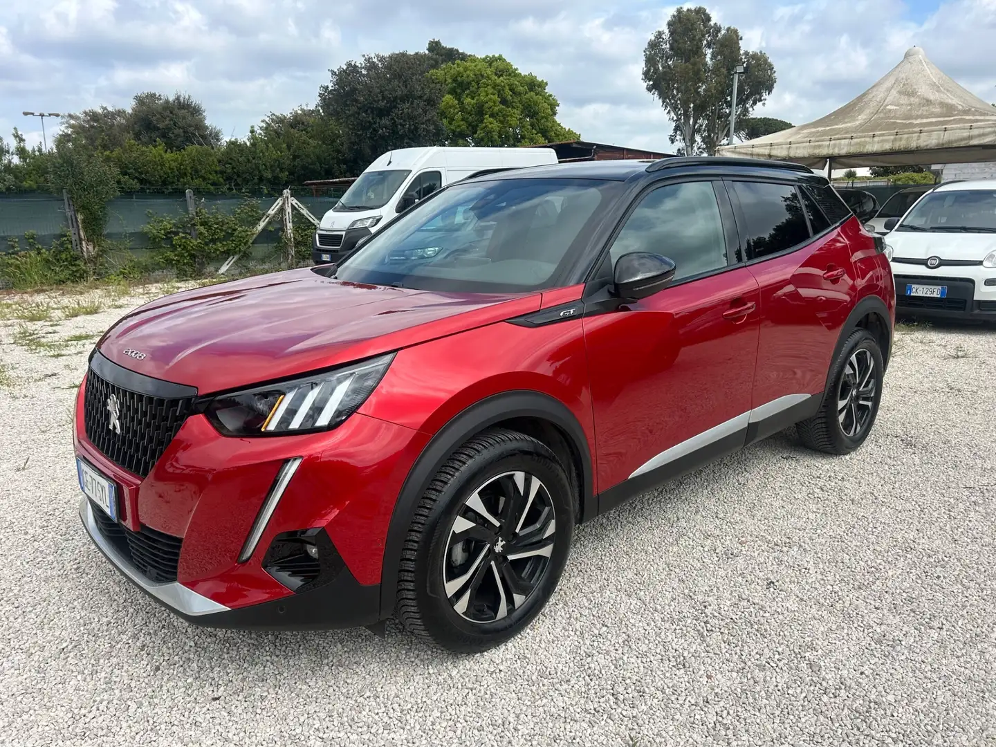 Peugeot 2008 PureTech 130 S&S EAT8 GT Rouge - 2