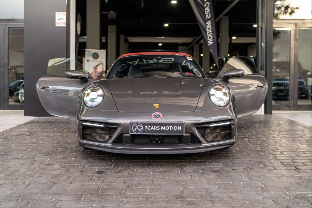 2023 Porsche 911