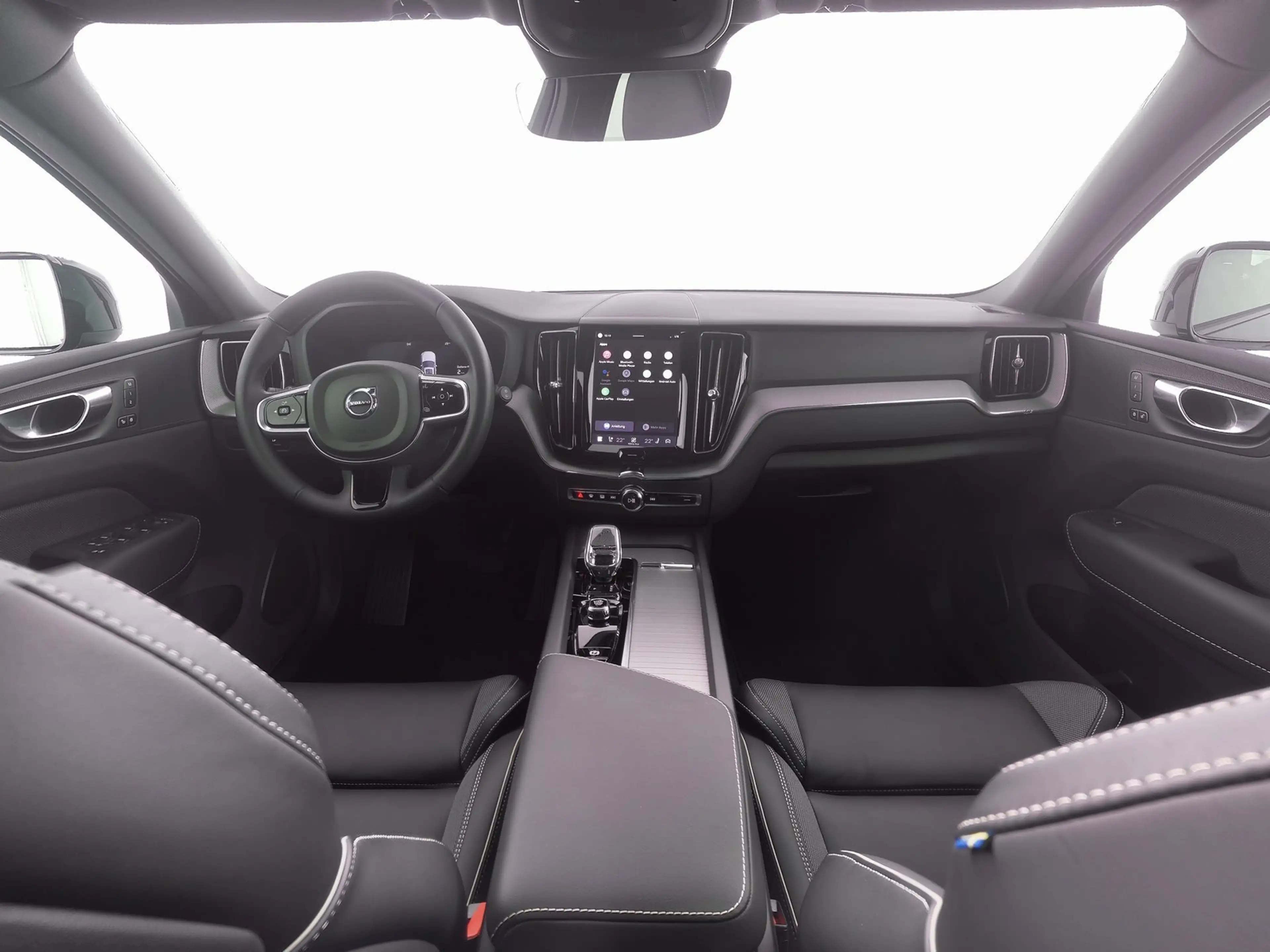 Volvo XC60 T8 AWD Plus Black Edition ACC*GSHD*STHZ*21" — photo 3