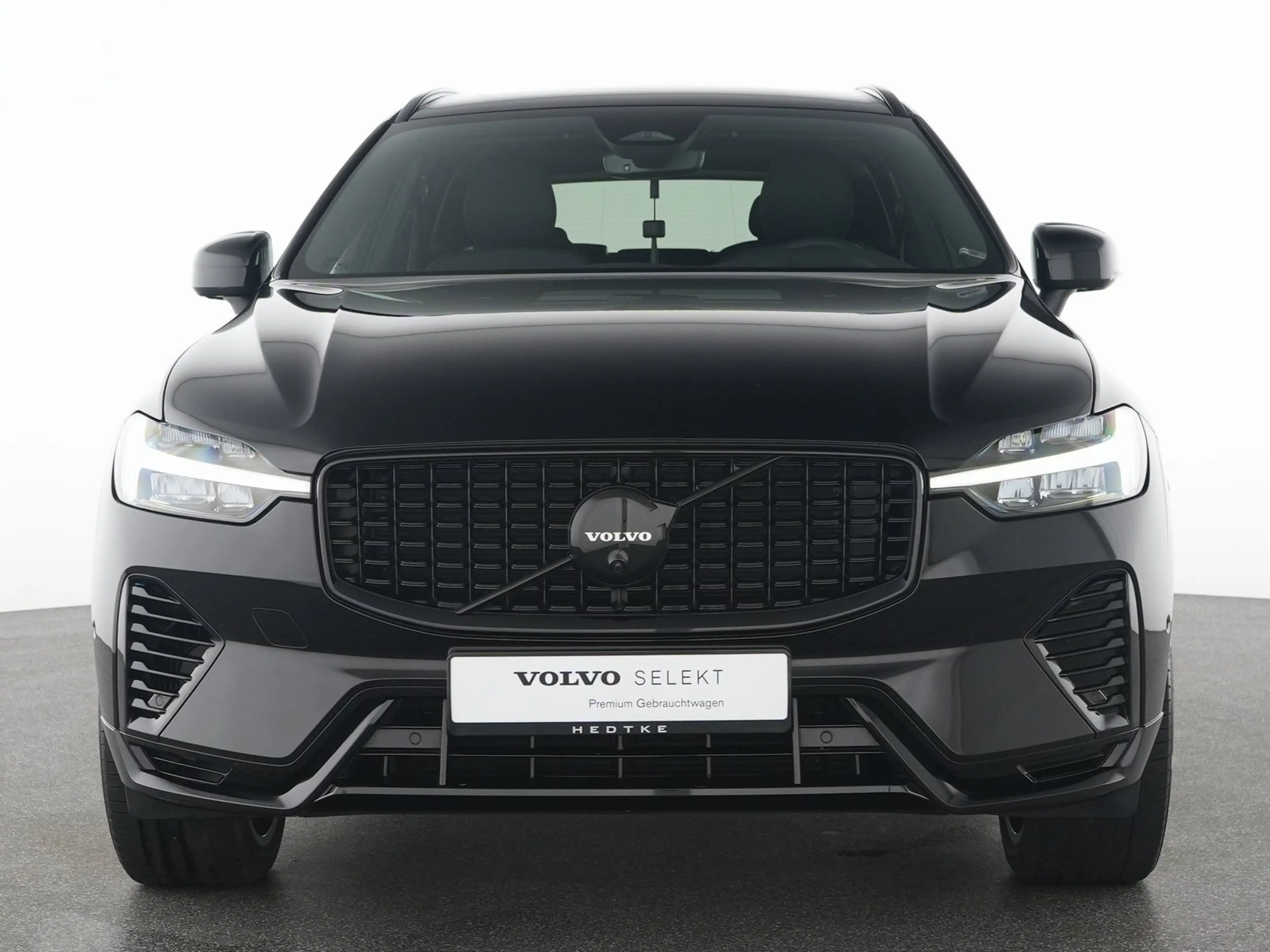 Volvo XC60 T8 AWD Plus Black Edition ACC*GSHD*STHZ*21" — photo 15