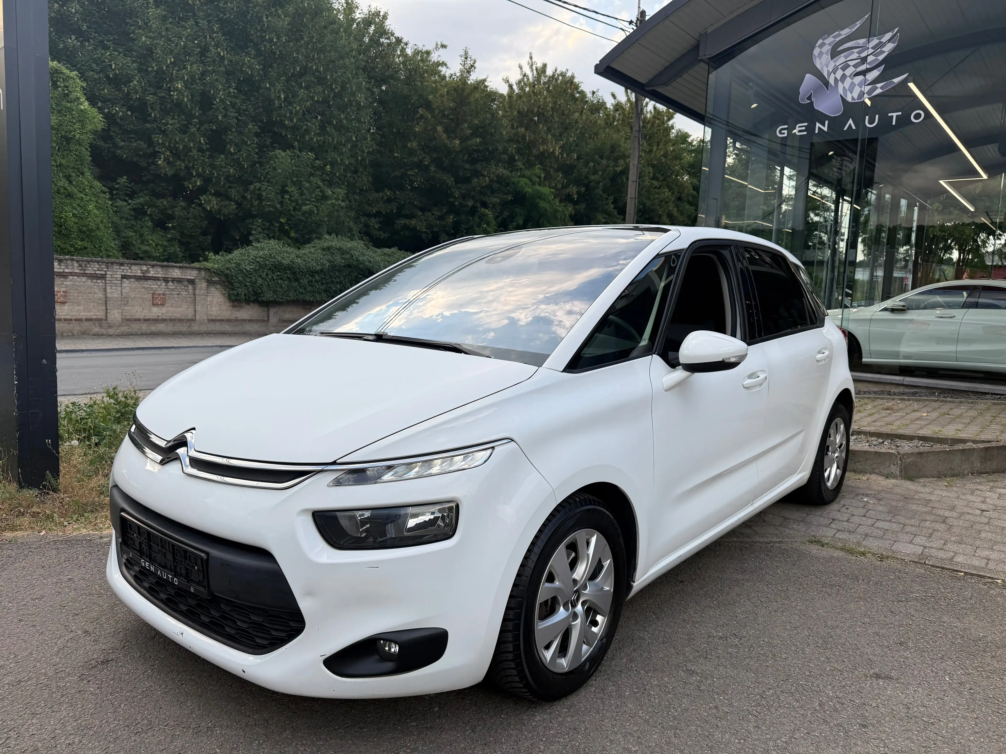 Citroen C4 Picasso Picasso 1.6 HDi Automatique GPS Airco CruiseC * 12 MOIS GARANTIE * — photo 3
