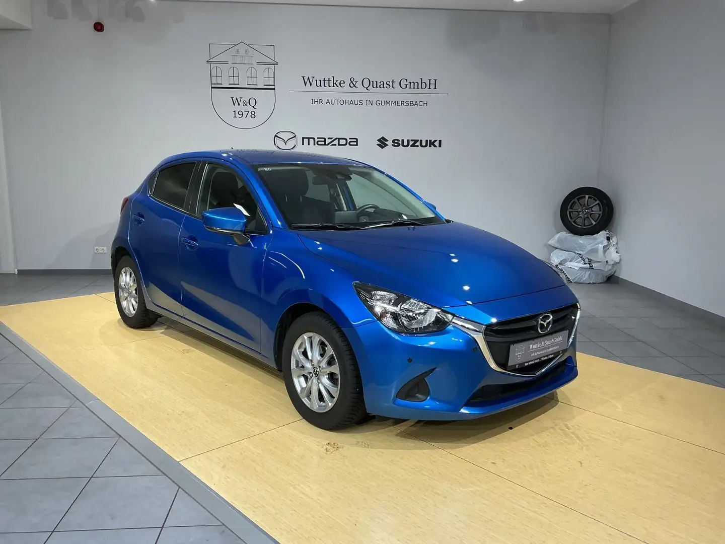 Mazda 2 Lim.*Automatik*PDC*Bluetooth*Klima*ISOFIX* Blauw - 1