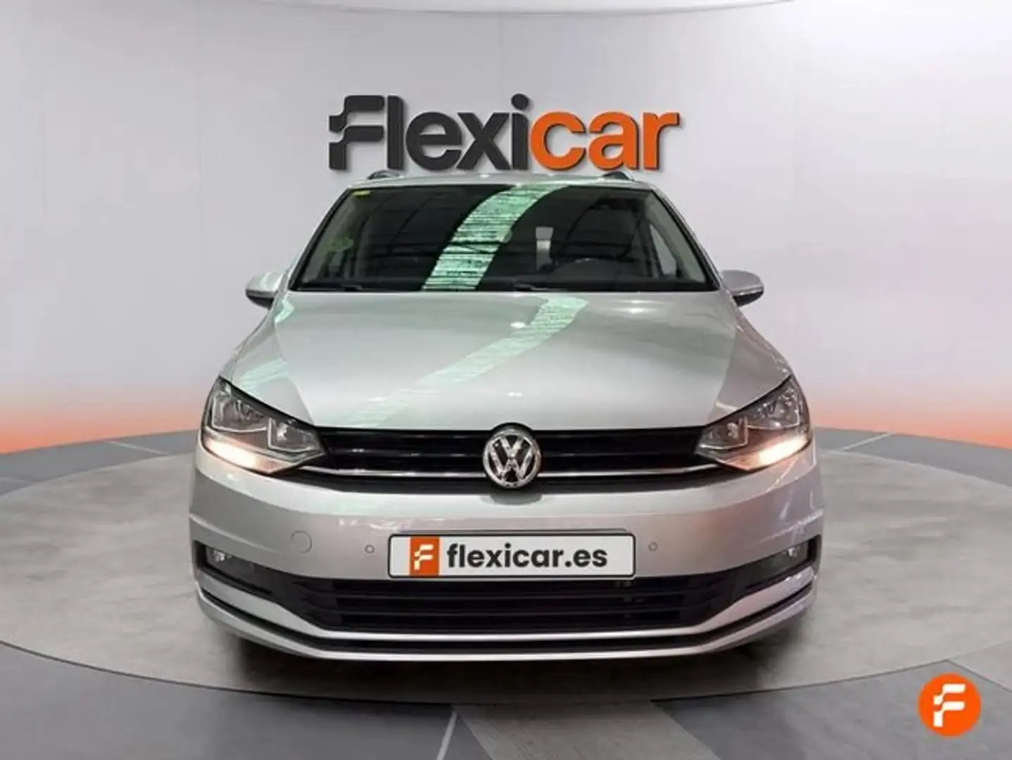 Volkswagen Touran 2.0TDI CR BMT Advance DSG7 85kW Gris - 2