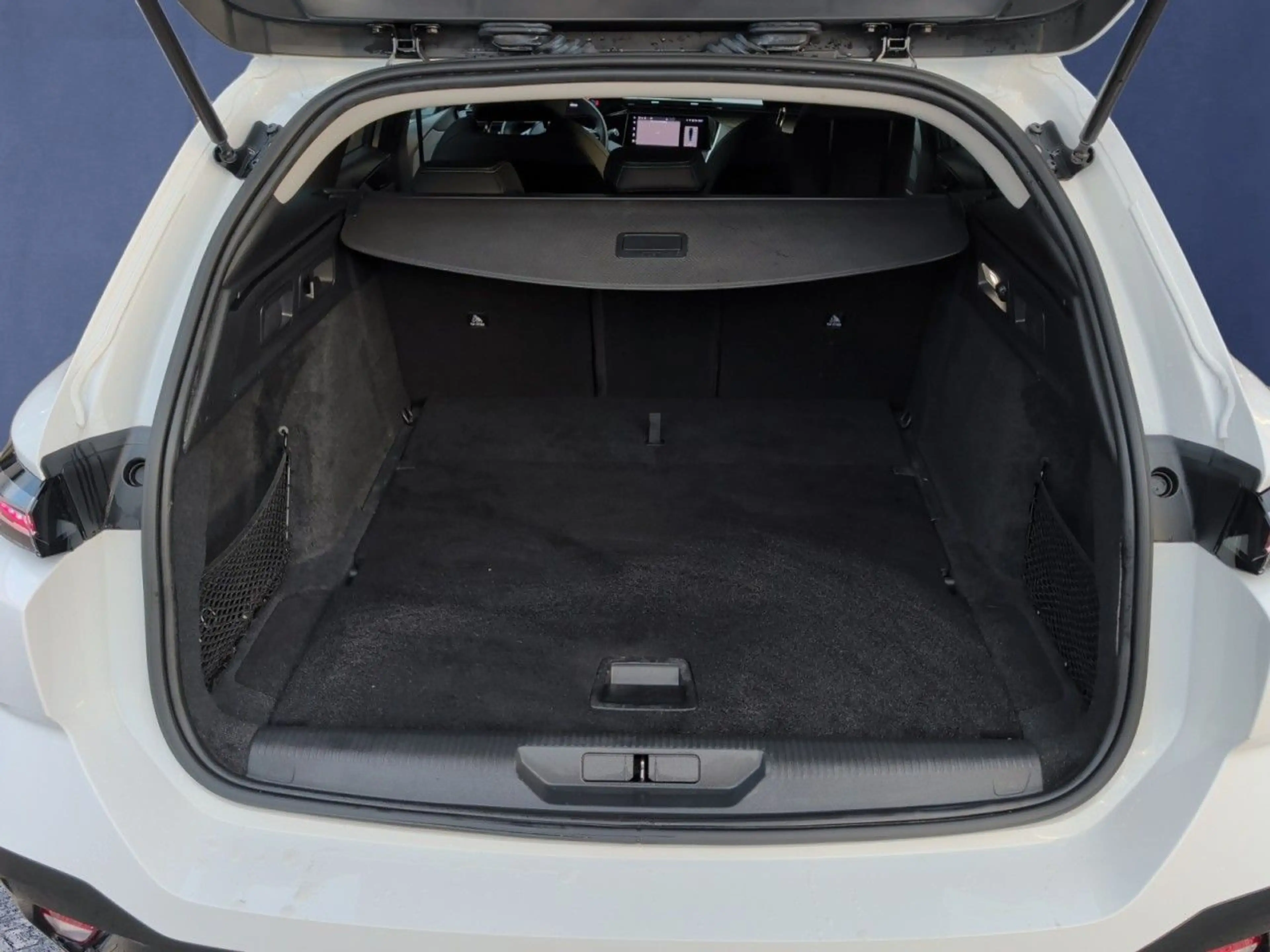 Peugeot 308 SW Allure Pack 1.5 BlueHDi Aut+ACC+Klima+DAB — photo 6