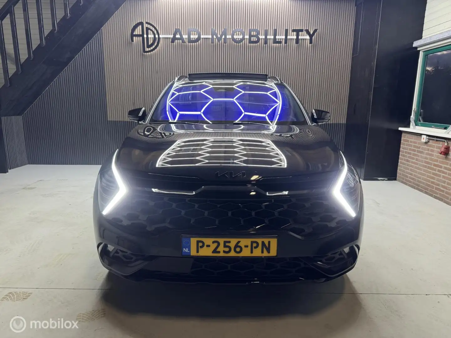 Kia Sportage 1.6 T-GDi Plug-in Hybrid AWD GT-Line PANO, VOLL Zwart - 2