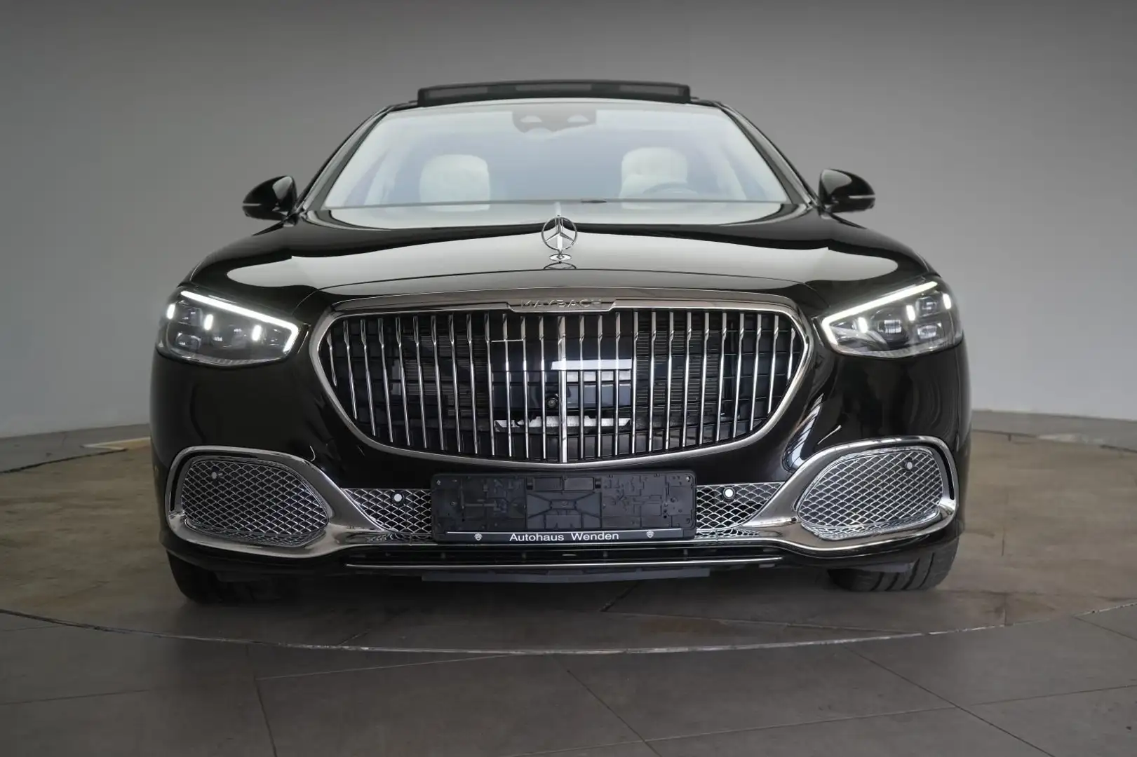 Mercedes-Benz S 680 Maybach 4Matic Distr/Pano/Chauffer/Burme/H Negro - 2