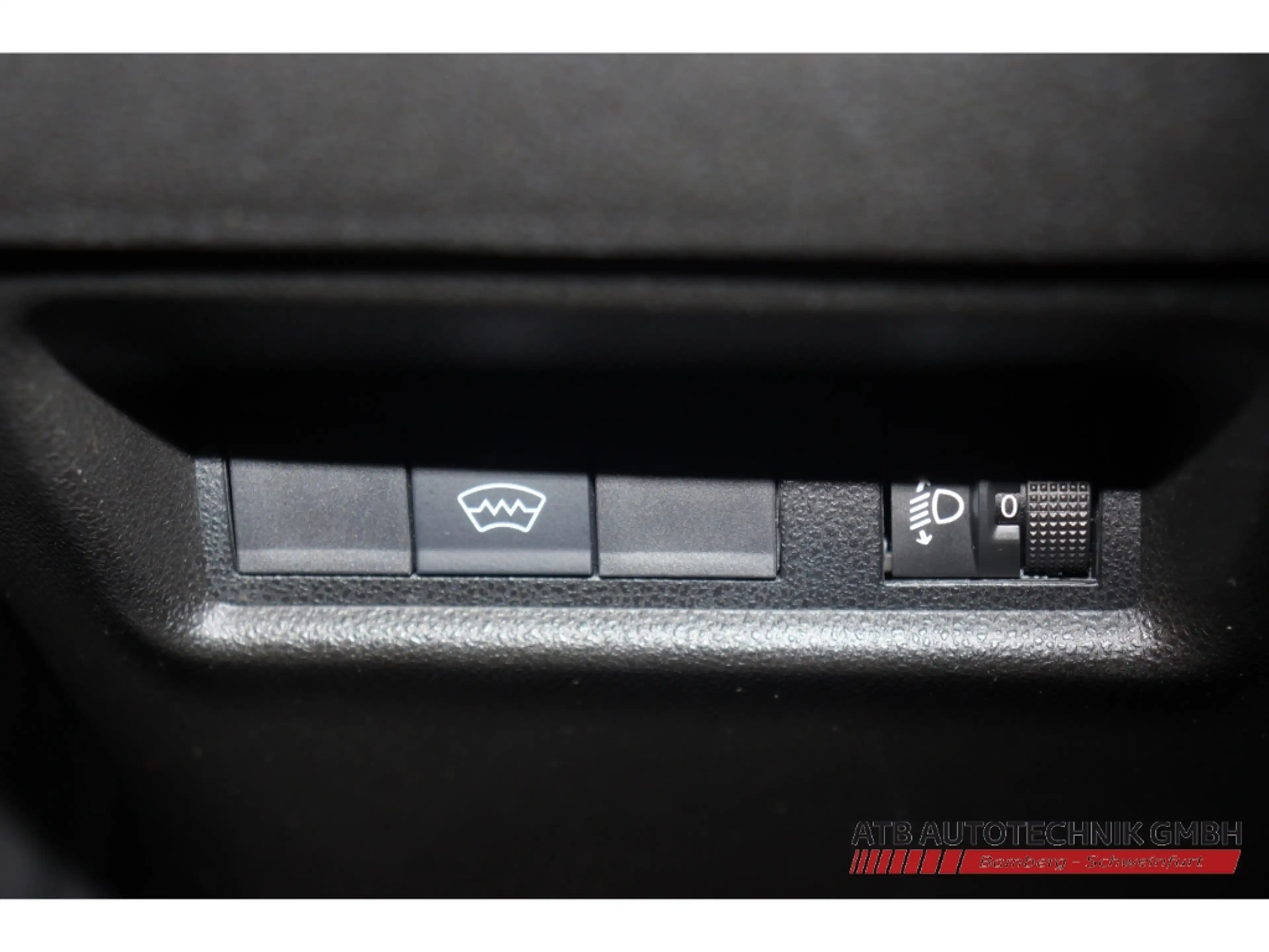 Fiat 600 125-Jahre-Edition Hybrid 1,2 T3 74kW (100PS) — photo 13