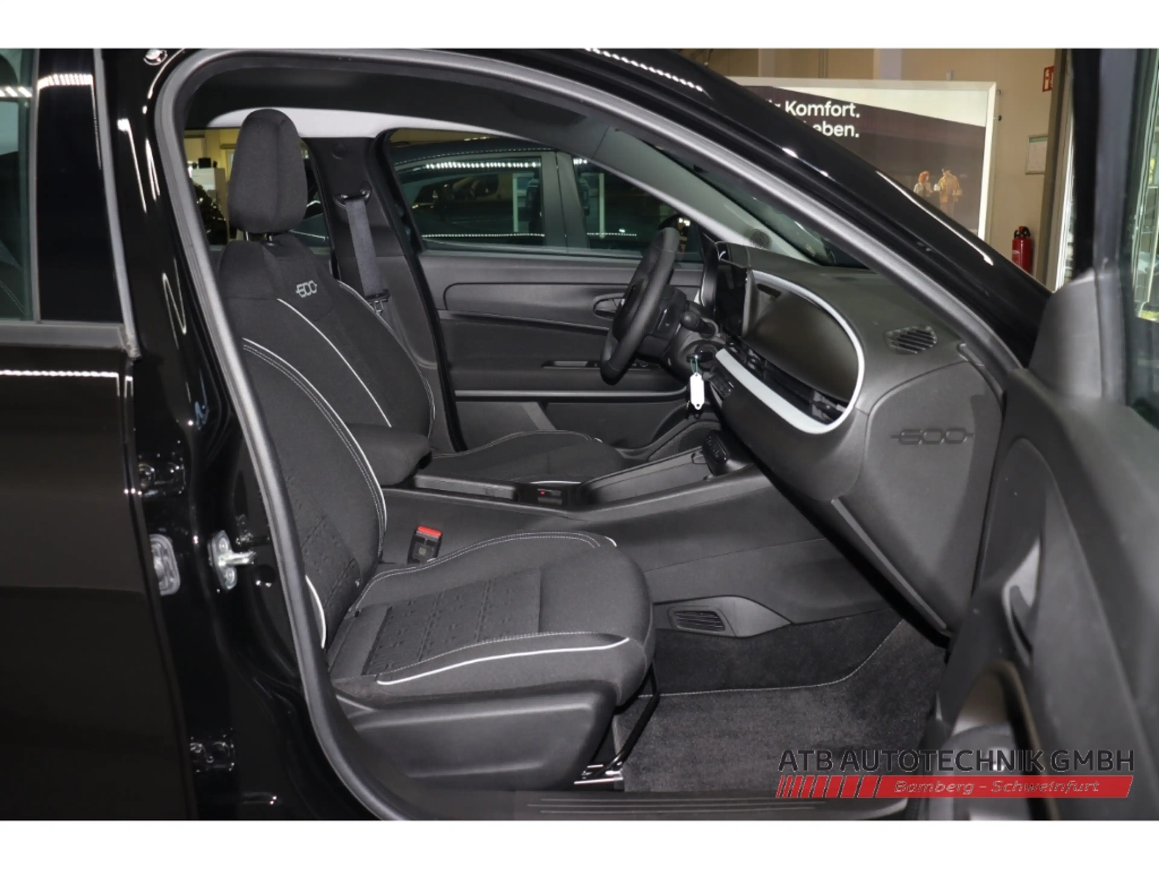 Fiat 600 125-Jahre-Edition Hybrid 1,2 T3 74kW (100PS) — photo 11