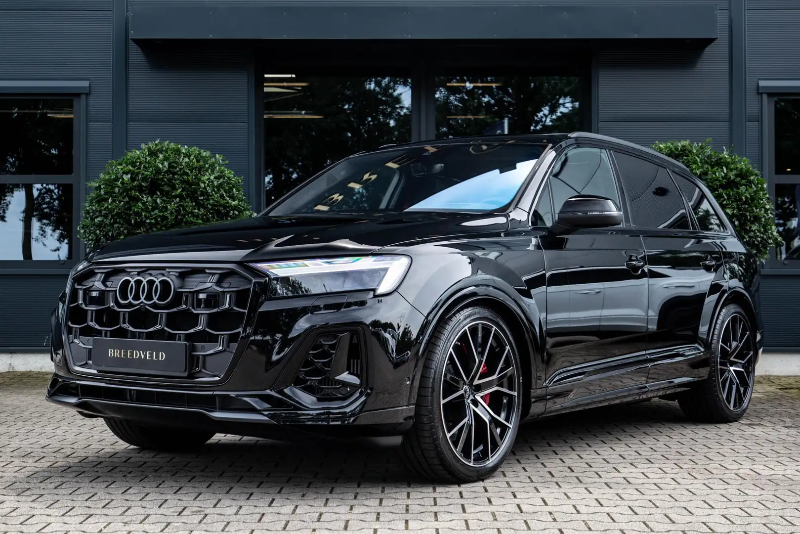 Audi Q7 60 TFSI e Competition 490pk, Carbon, Full-options Zwart - 2