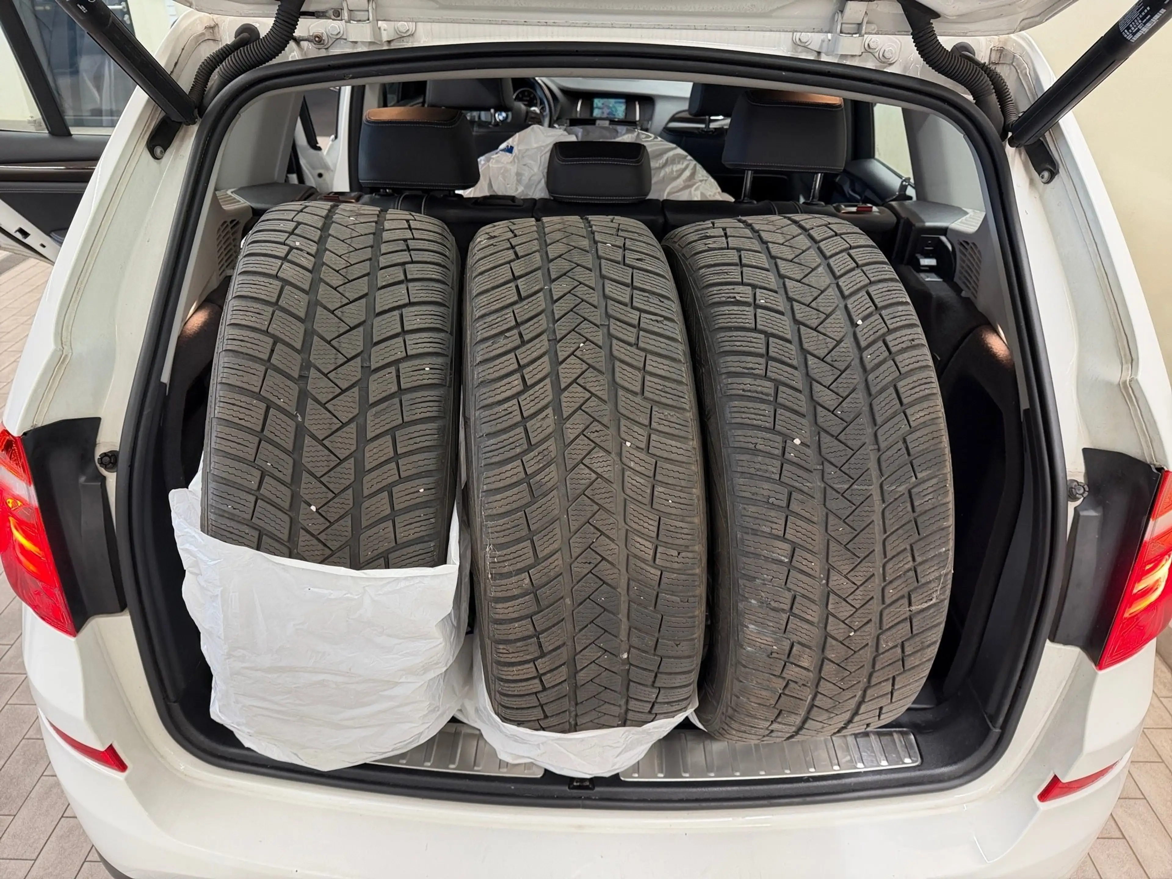 BMW X3 xDrive20d — photo 10
