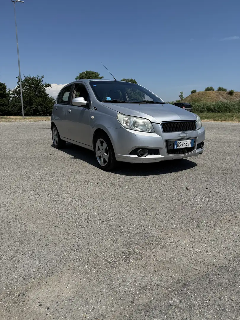Chevrolet Aveo 5p 1.2 LT - 2