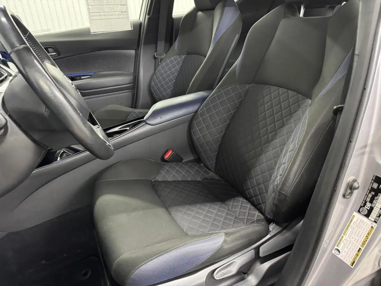 Toyota C-HR снимка Toyota C-HR