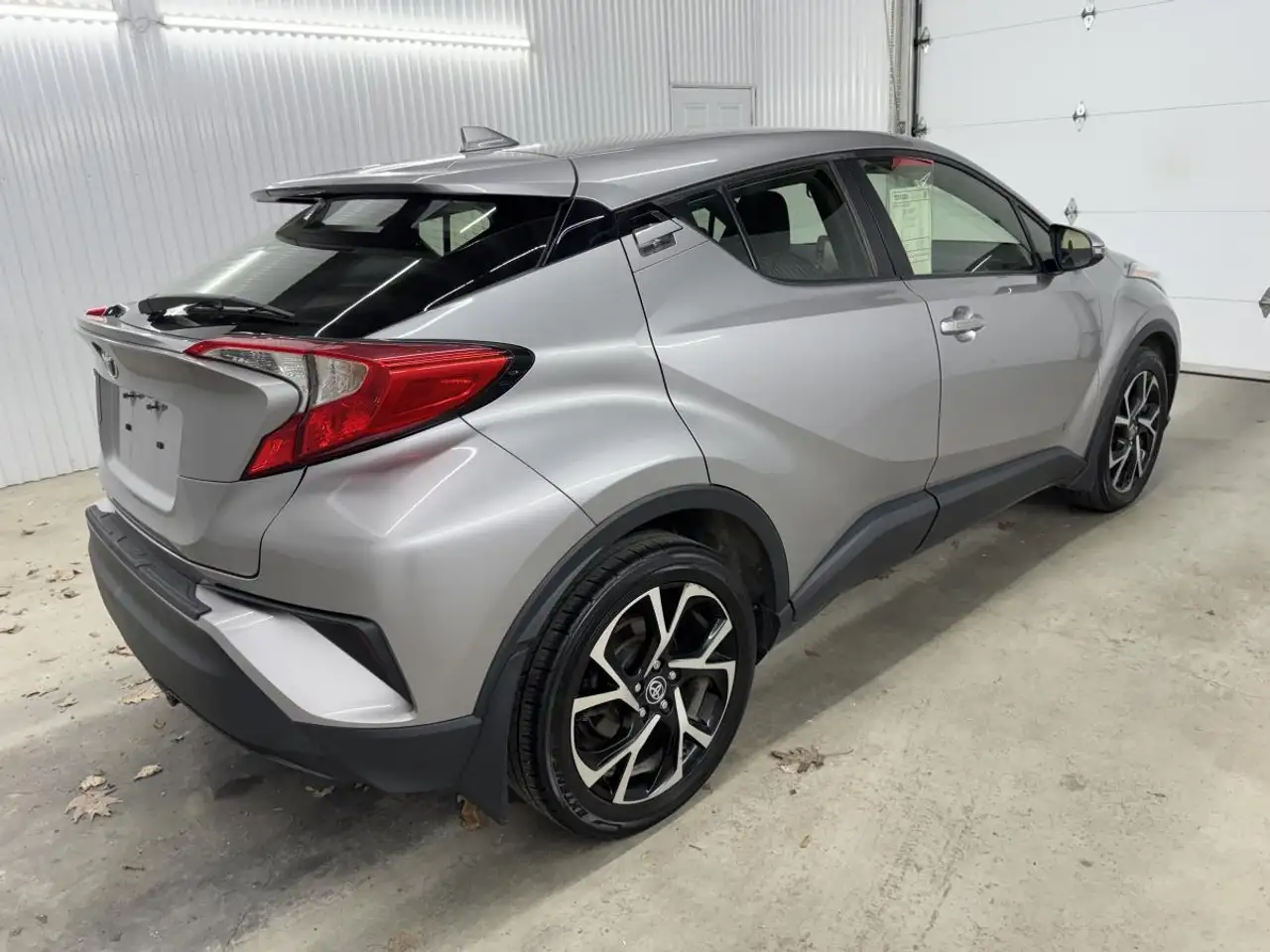 Toyota C-HR снимка Toyota C-HR