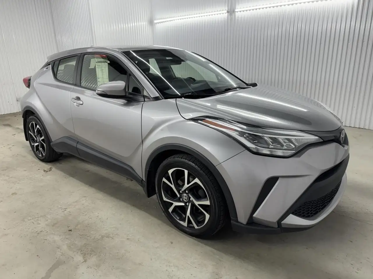 Toyota C-HR снимка Toyota C-HR