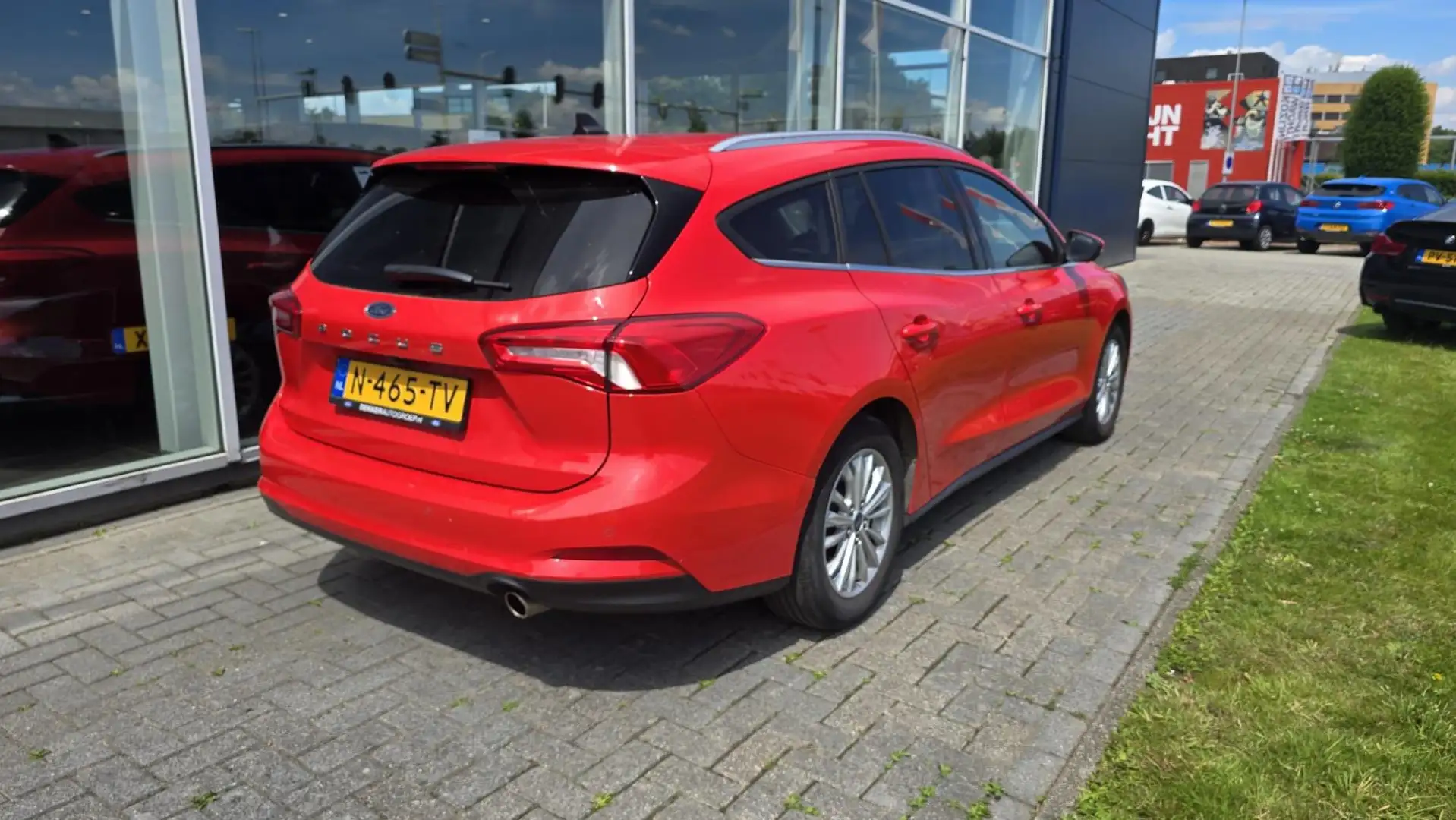 Ford Focus Wagon 1.0 EcoBoost Titanium X Business | NAP | Aut Rood - 2