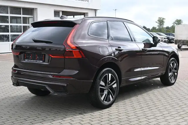 Volvo XC60 view 5