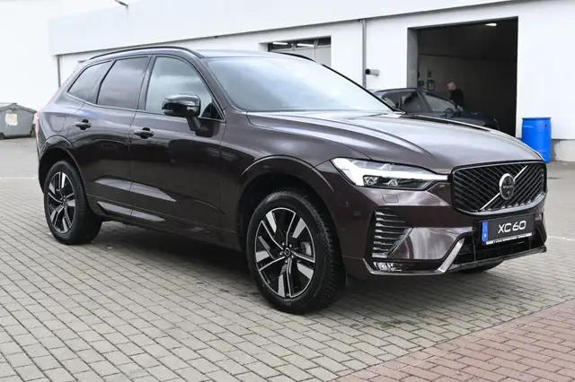 Volvo XC60 view 7