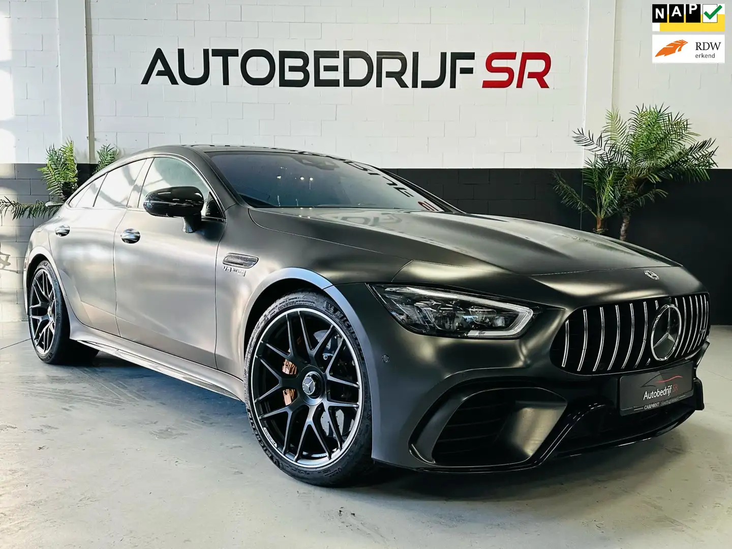 Mercedes-Benz AMG GT 4-Door Coupe AMG 63 S 4MATIC+ Panoramadak! 360 Cam Zwart - 1