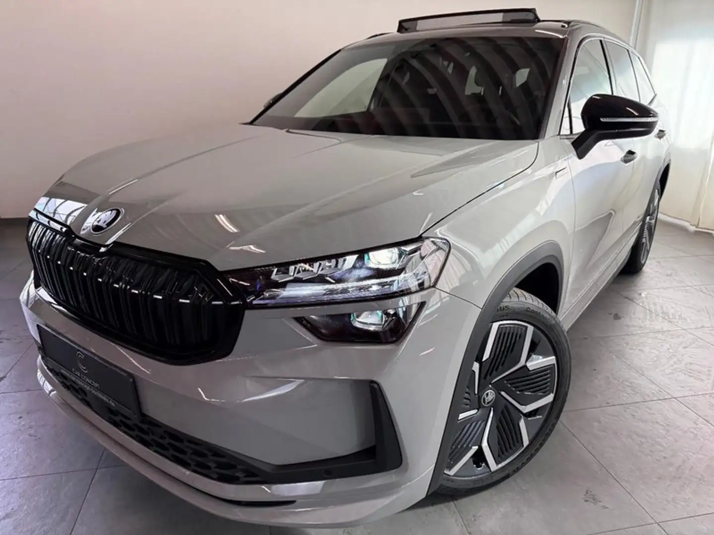 Skoda Kodiaq 1.5 TSI mHEV Sportline AHK PANO 7-SITZE Grau - 1