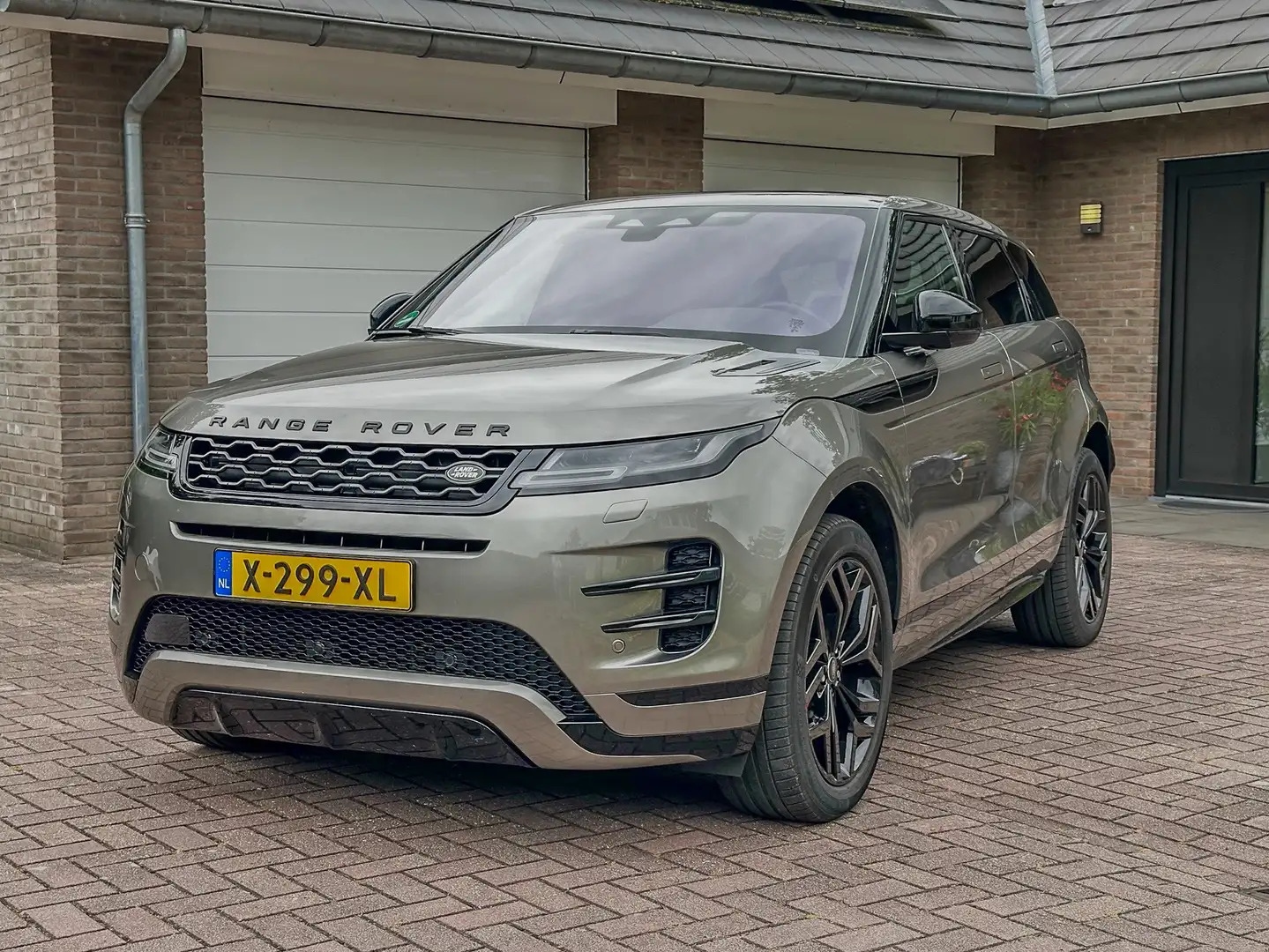 Land Rover Range Rover Evoque Autobiography | Cold climate pack | Panorama Zilver - 2