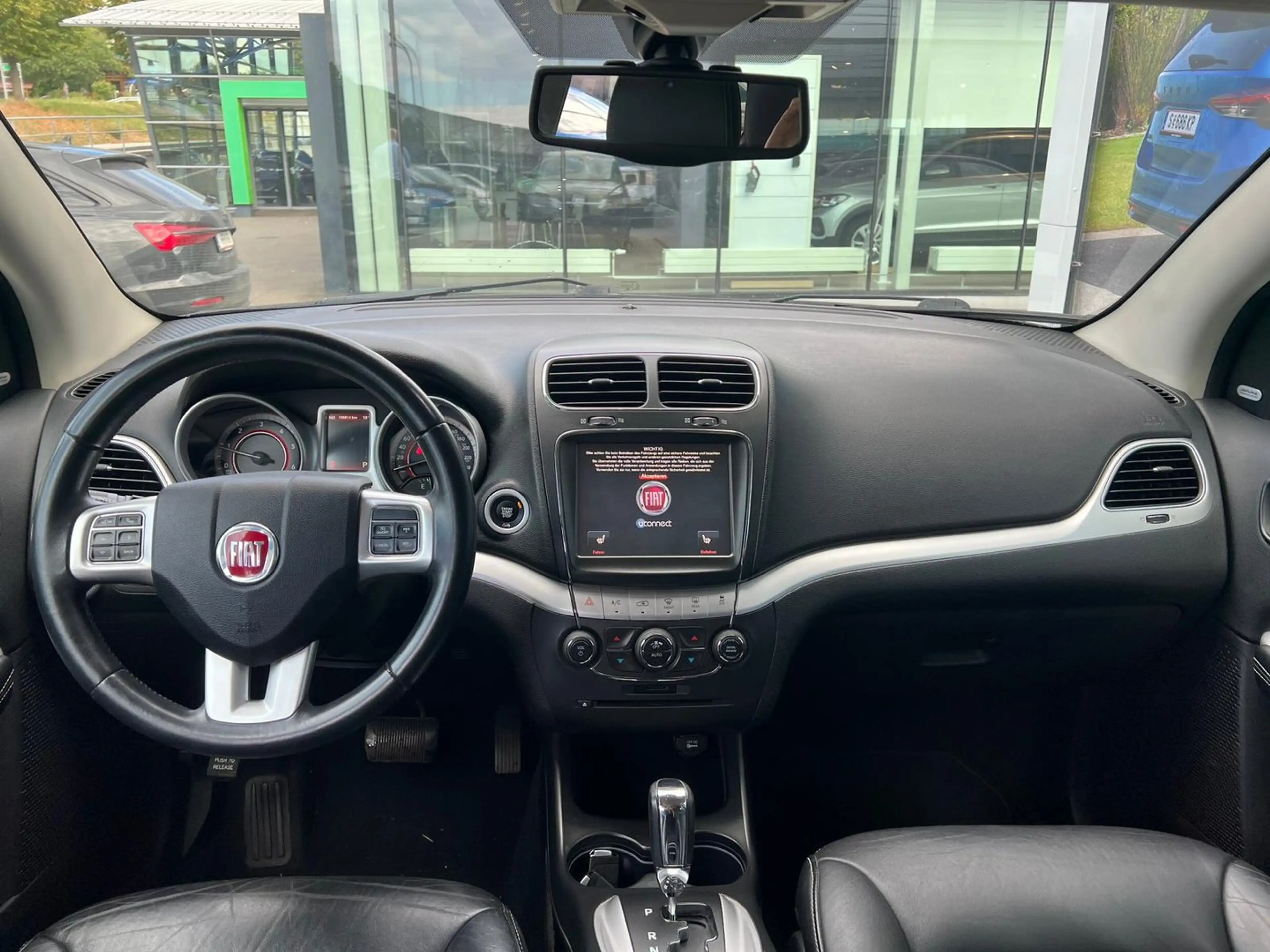 Fiat Freemont 2,0 Multijet II 170 Urban — photo 14