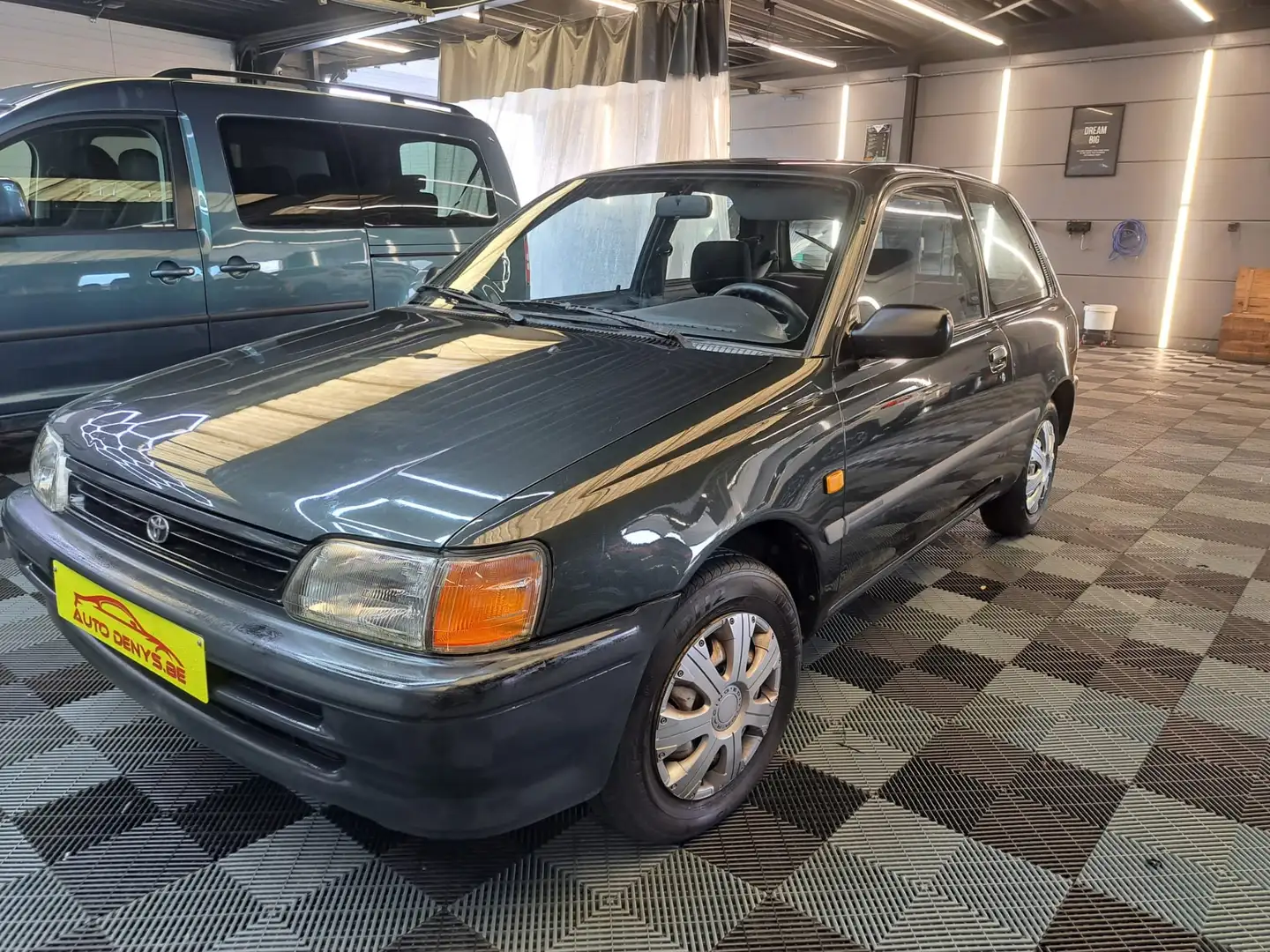 Toyota Starlet 1.0I 119.000 Km. Bj. 1990 3-Deurs Gris - 1