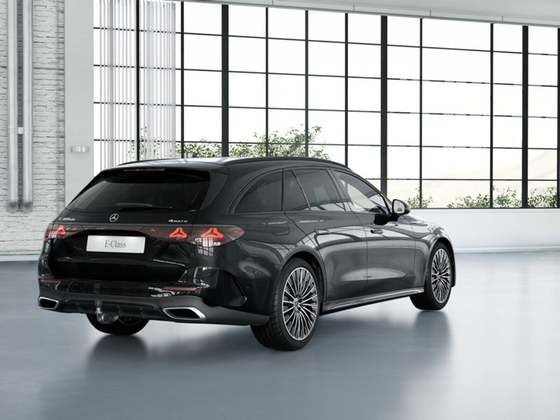 Mercedes-Benz E 300 de 4M T AMG+Pano+Distr+Leder+Burm+AHK+Nigh — photo 3