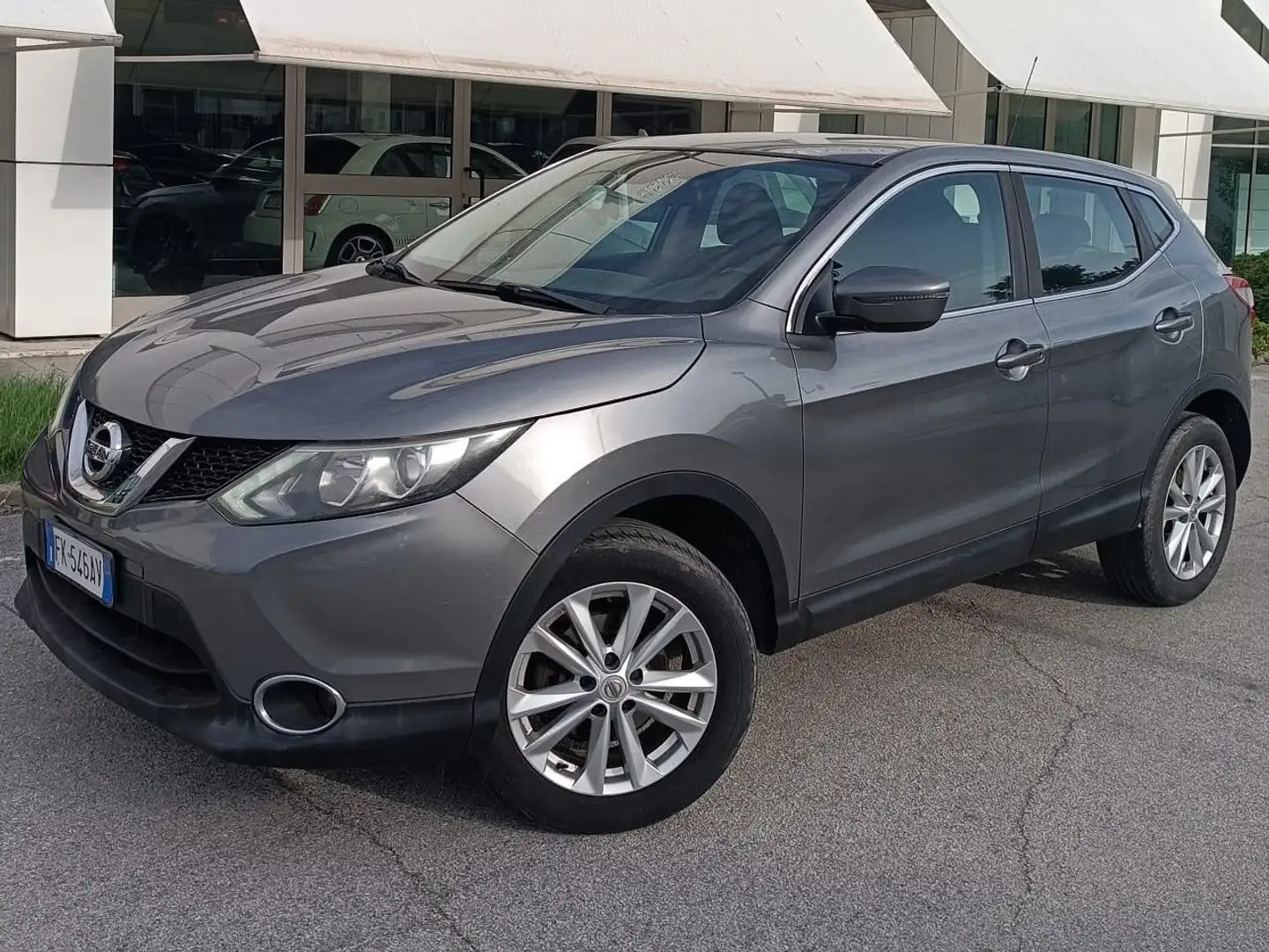 Nissan Qashqai Qashqai II 2014 1.5 dci Tekna 110cv E6 Grigio - 1