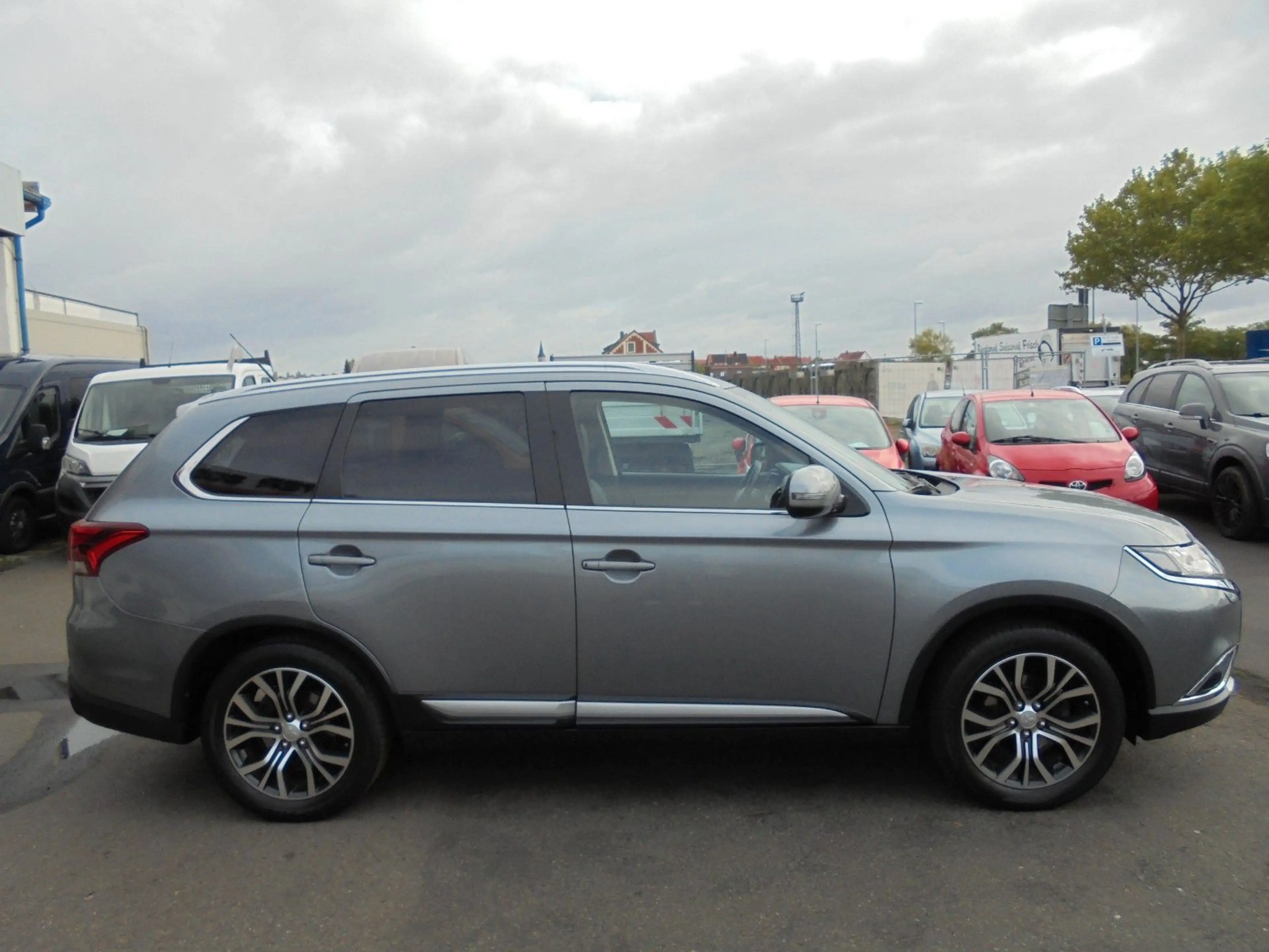 Mitsubishi Outlander Top 4WD — photo 7