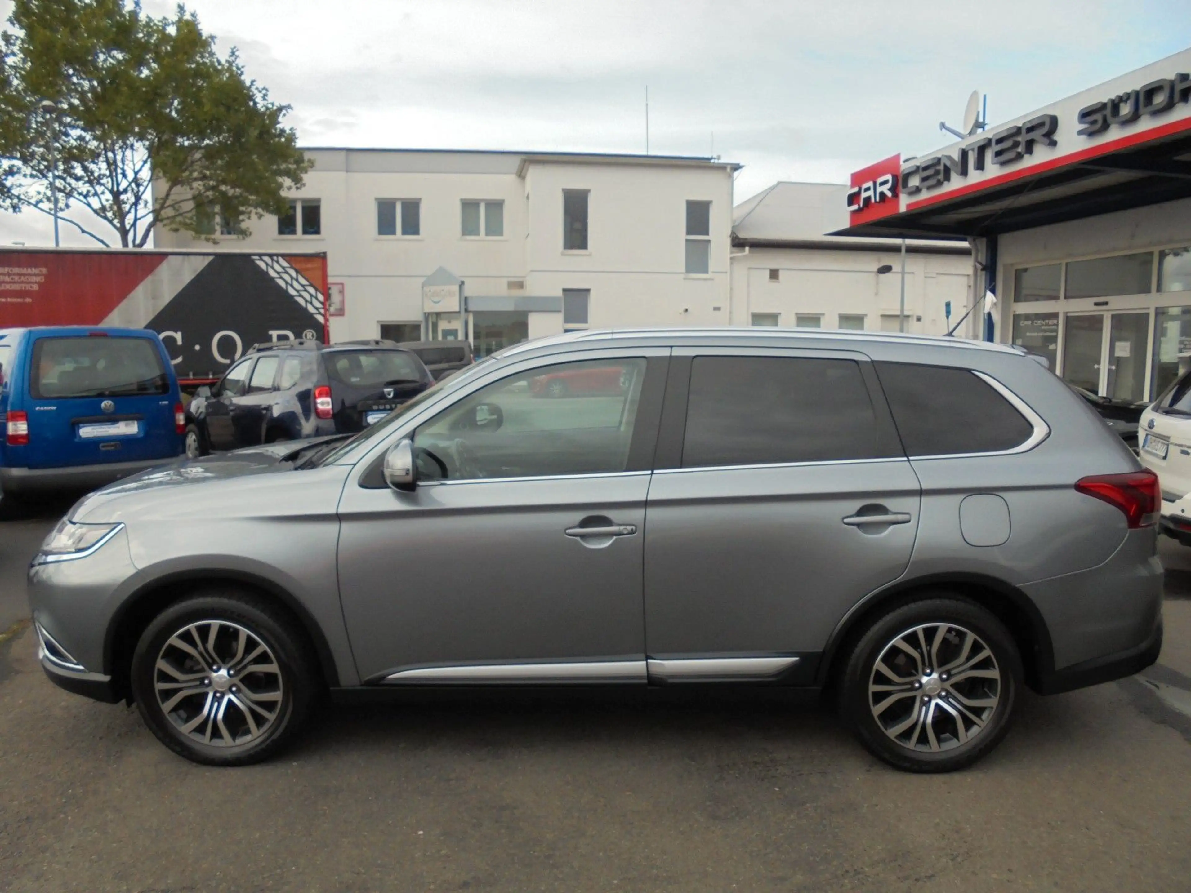 Mitsubishi Outlander Top 4WD — photo 3