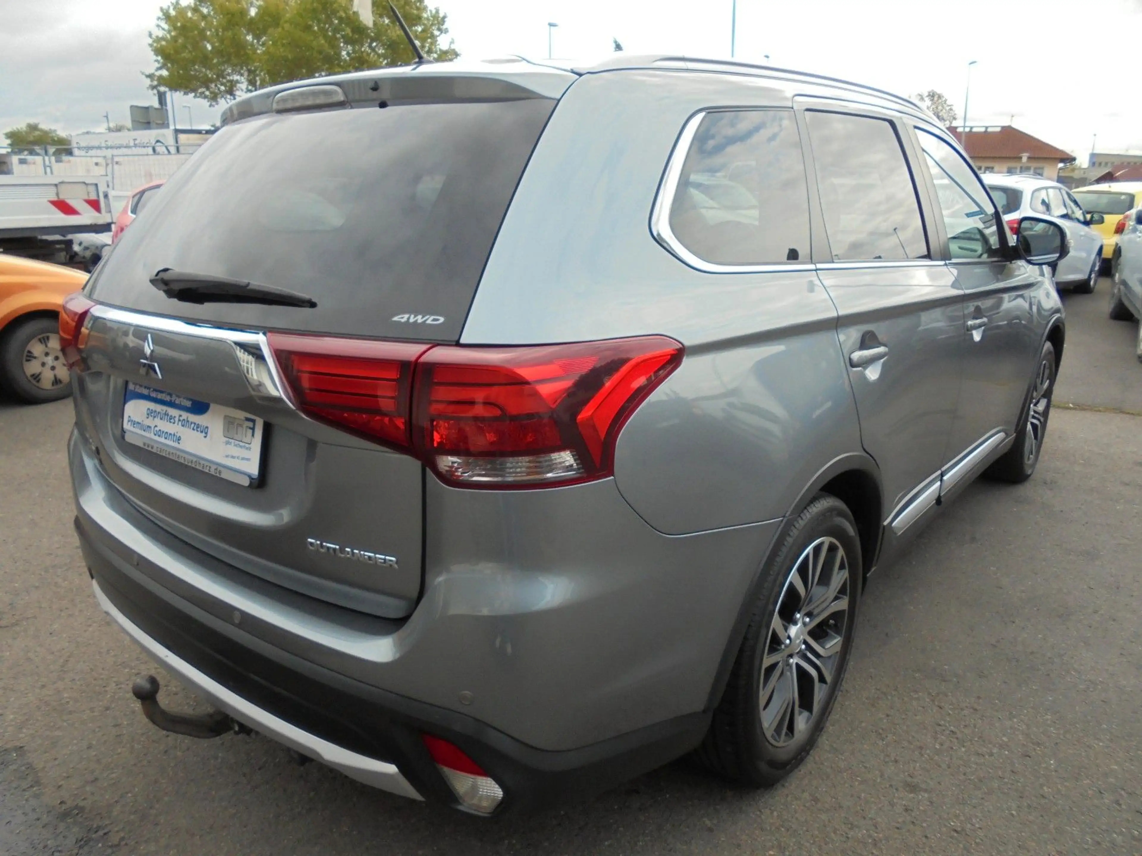 Mitsubishi Outlander Top 4WD — photo 6