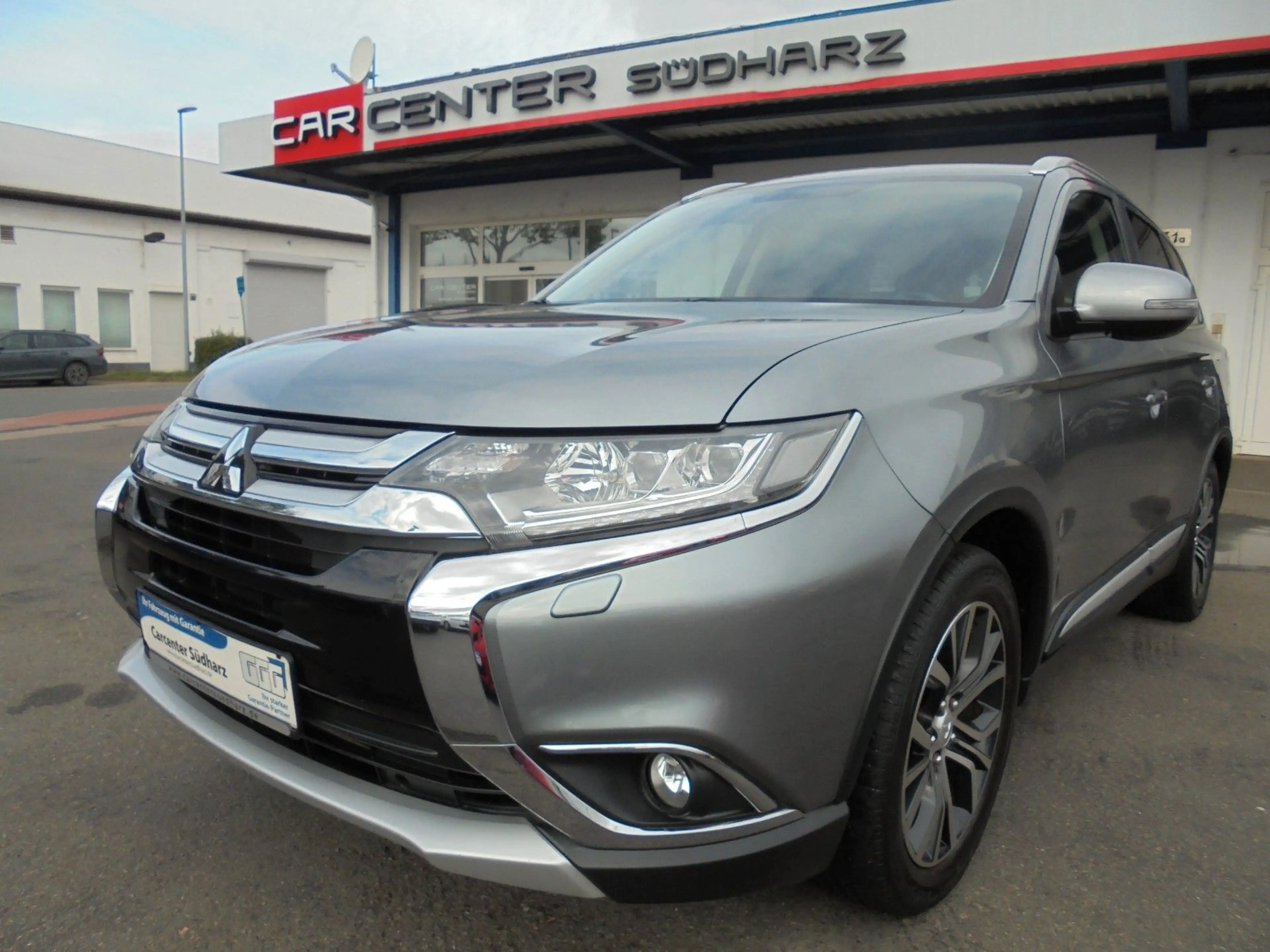 Mitsubishi Outlander Top 4WD