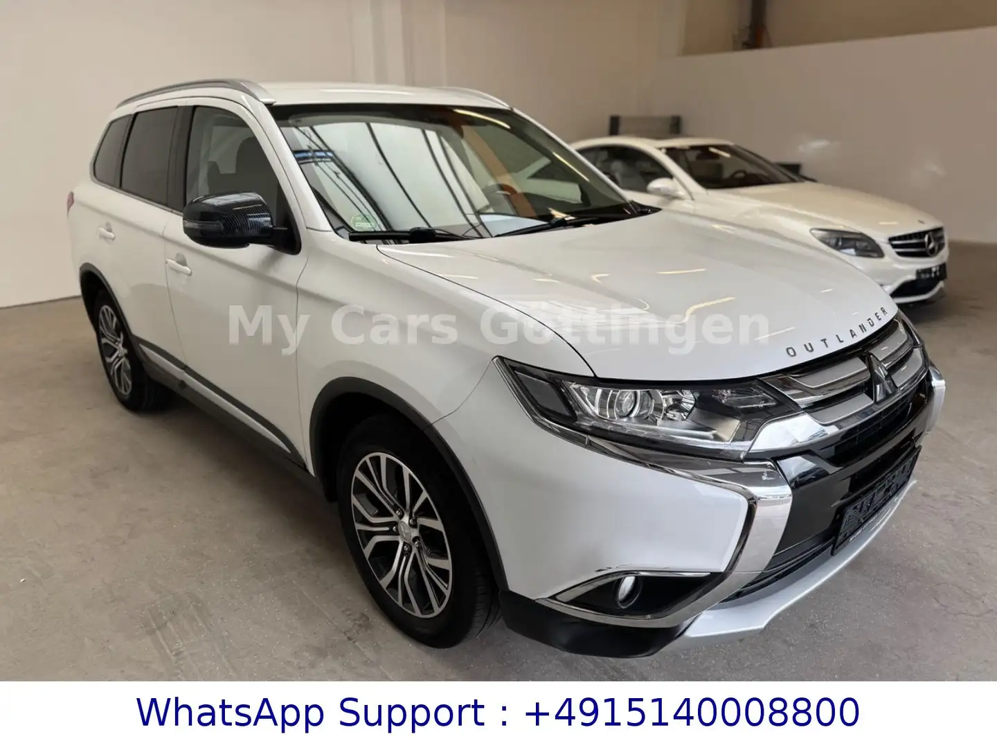 Mitsubishi Outlander Plus 4WD NAVI AHK LED 7.Sitz Blanc - 2