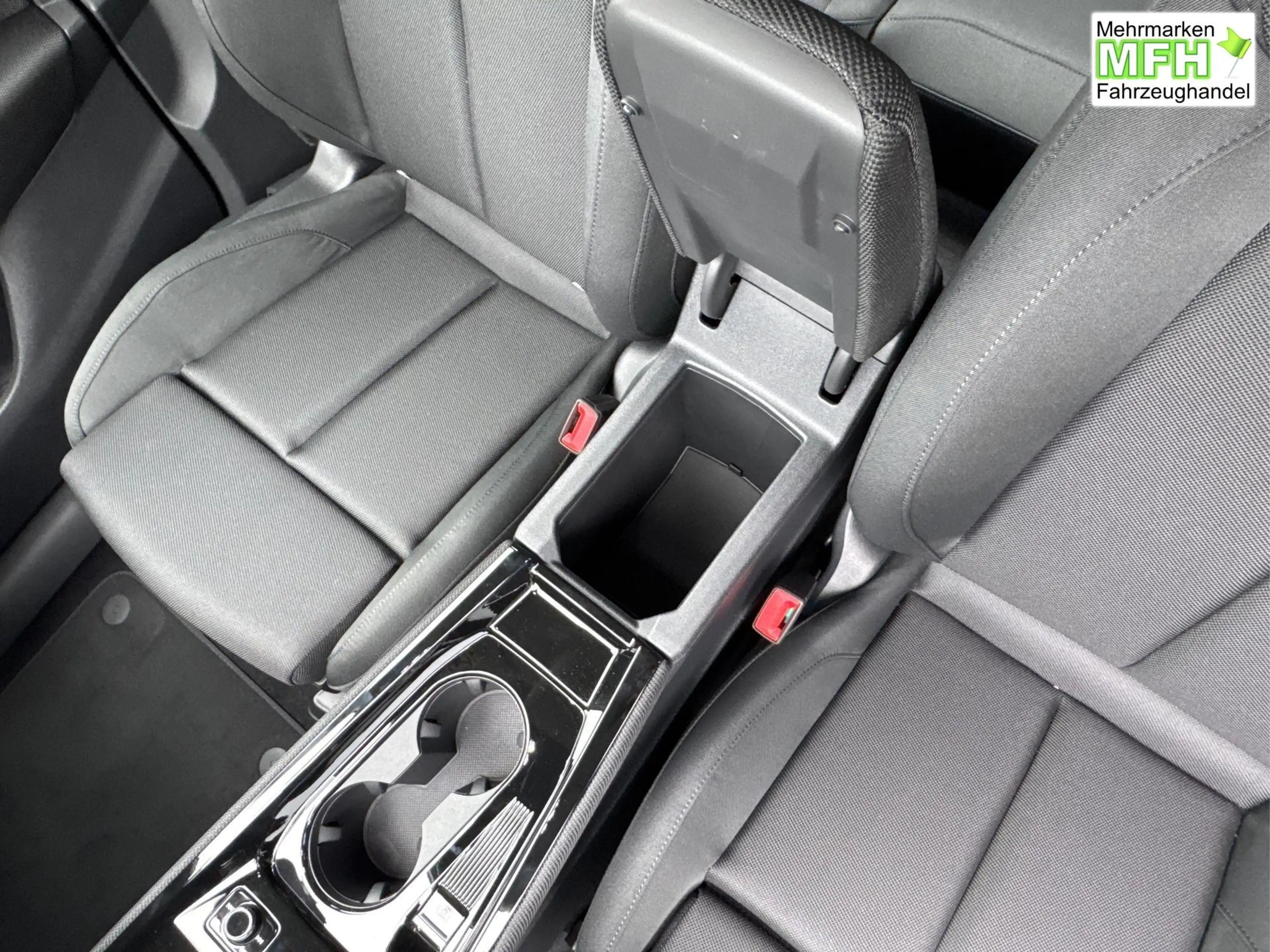 Audi Q3 AHK+KAMERA+NAVI+EL. HECKKL.+LED+17'LM TDI 110 k... — photo 15