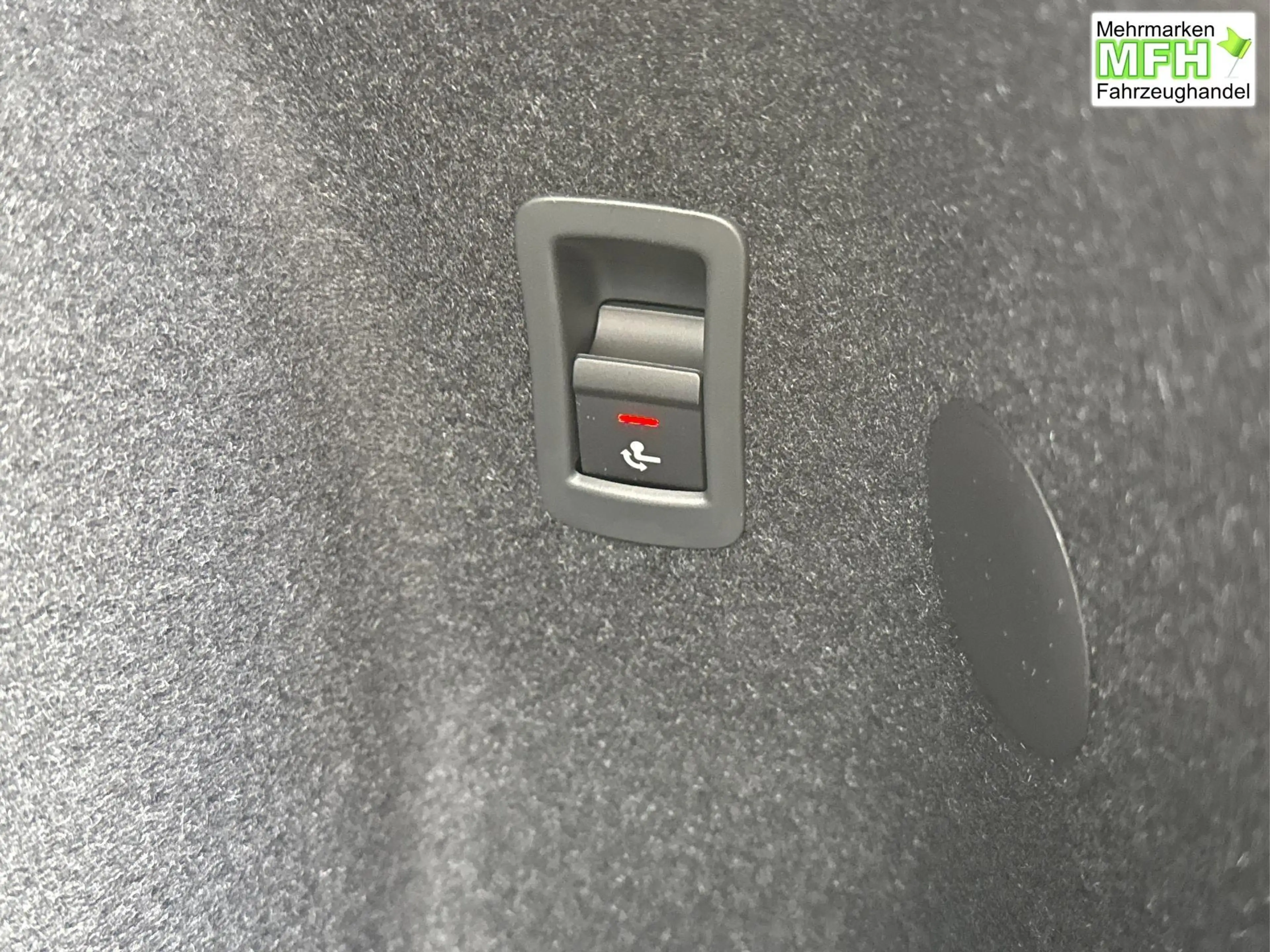 Audi Q3 AHK+KAMERA+NAVI+EL. HECKKL.+LED+17'LM TDI 110 k... — photo 12
