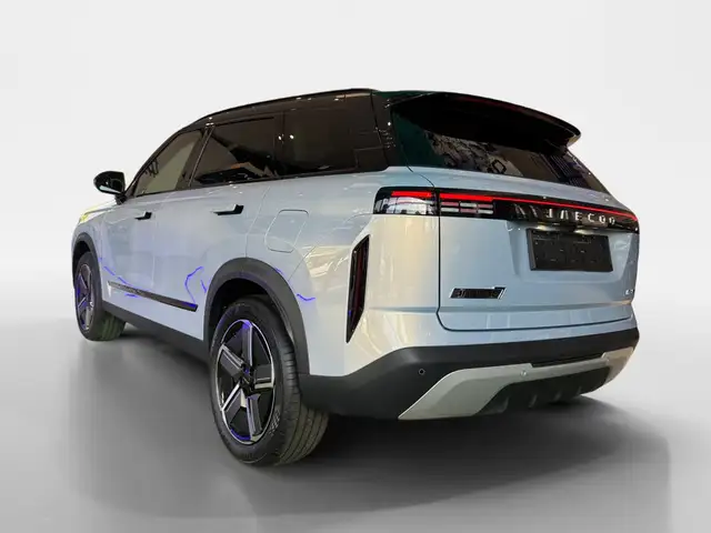 Jaecoo J7 view 4