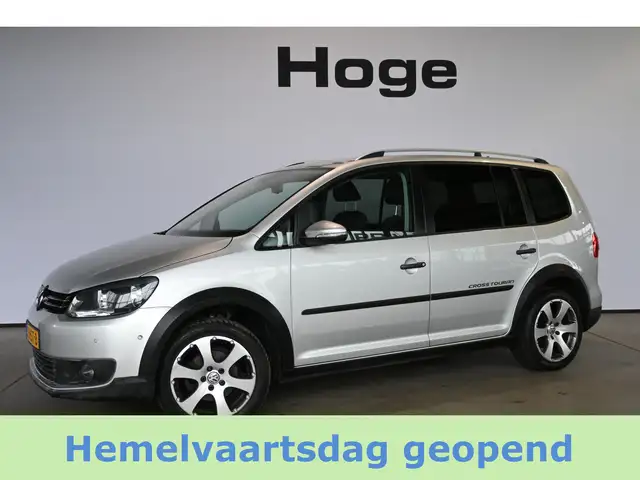 Volkswagen Cross Touran 1.4 TSI Climate control Trekhaak Cruise control PD